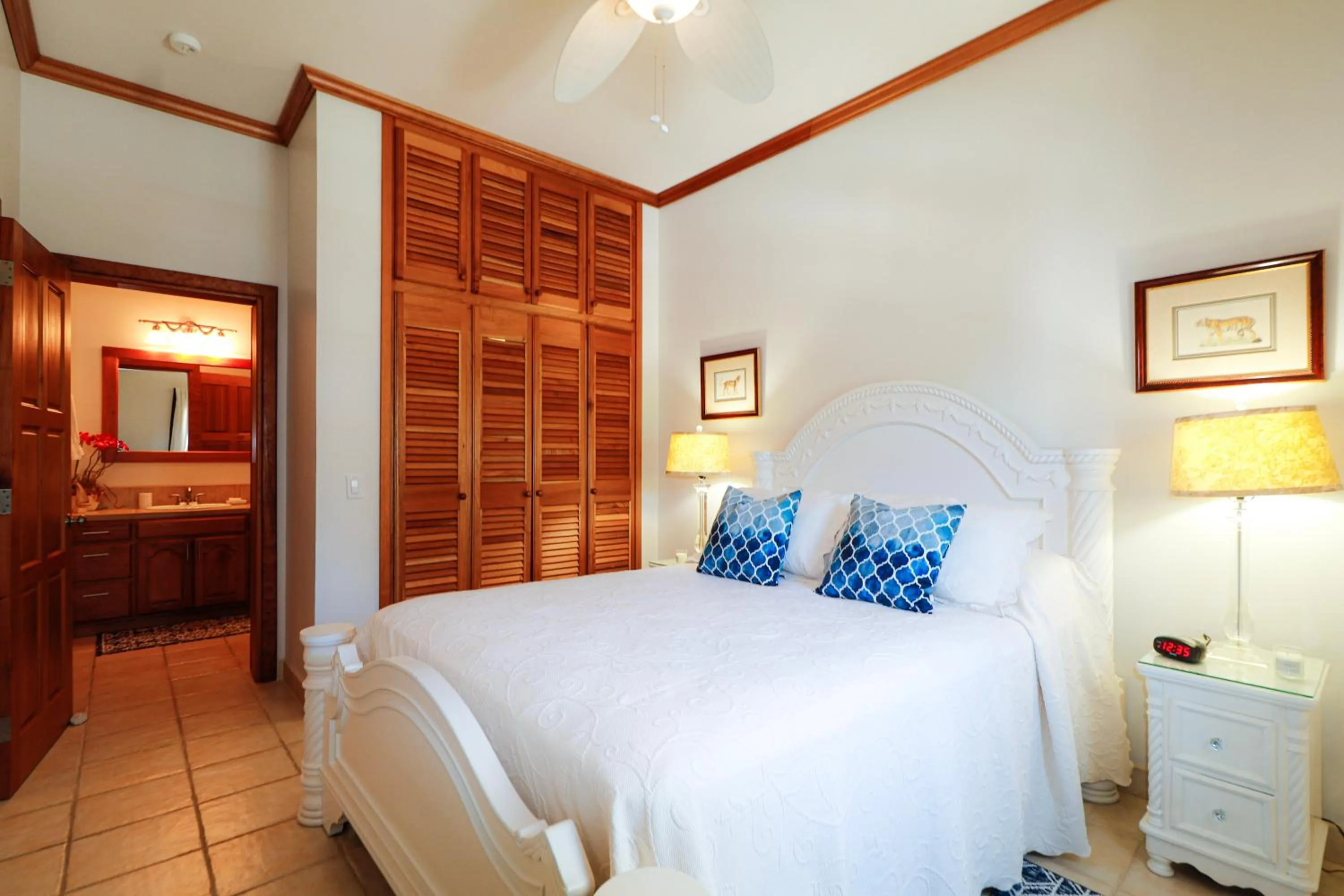 Bed in Tara Del Sol Resort