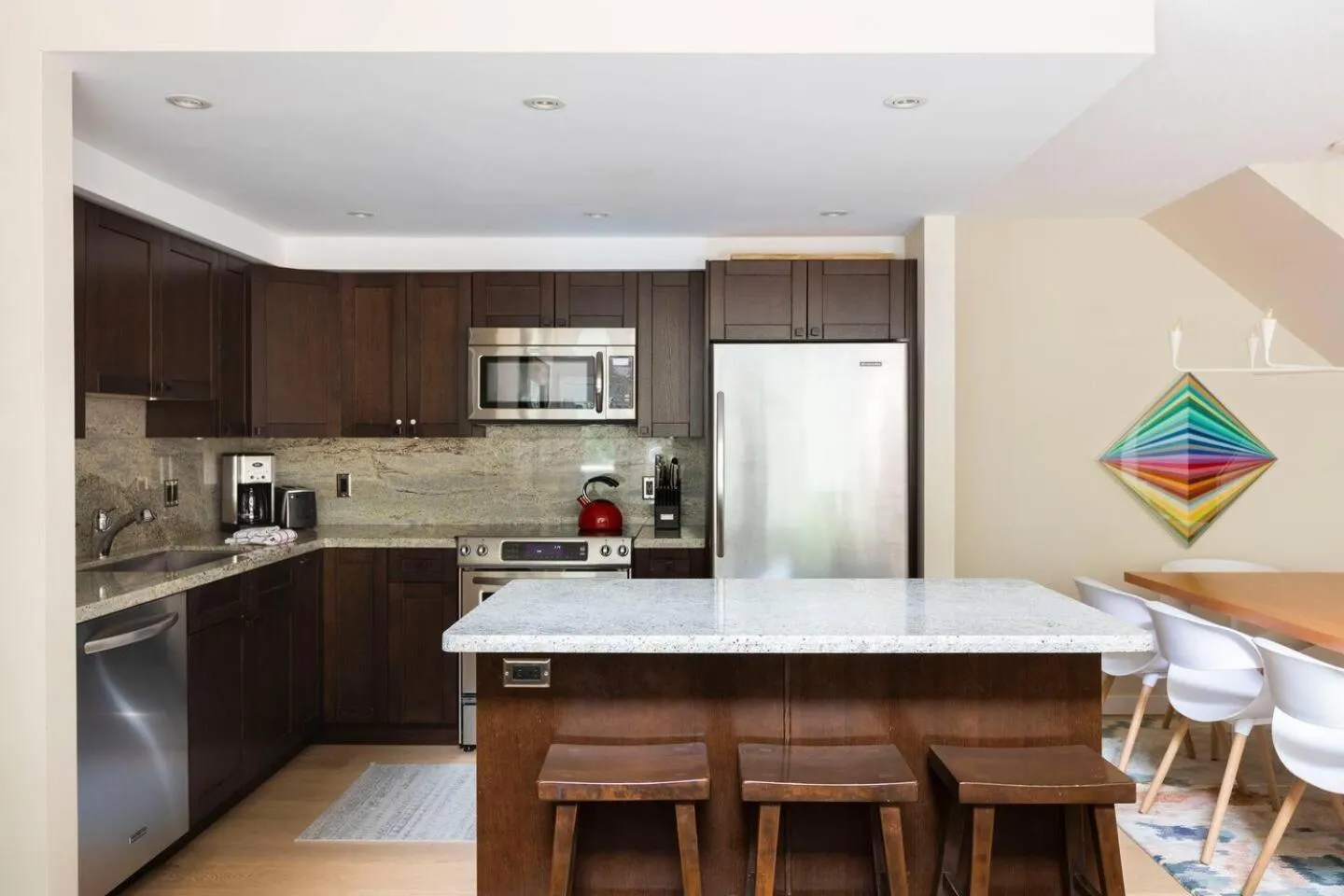3BR in Gleneagle, Ski Storage, Wood Burning Fireplace, Free Shuttle