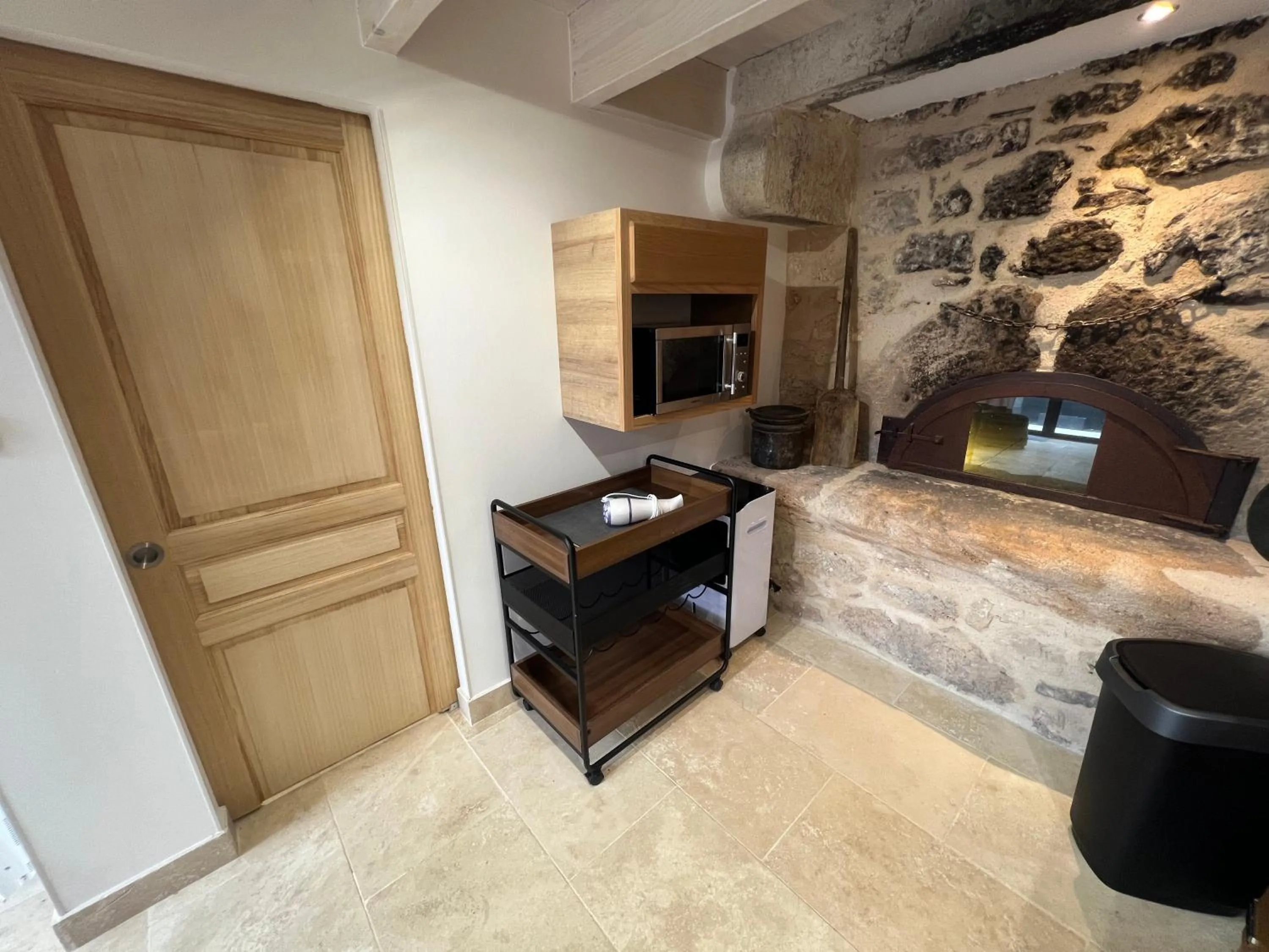 Kitchen or kitchenette in Le Relais des Chevaliers " Le Four à Pains "