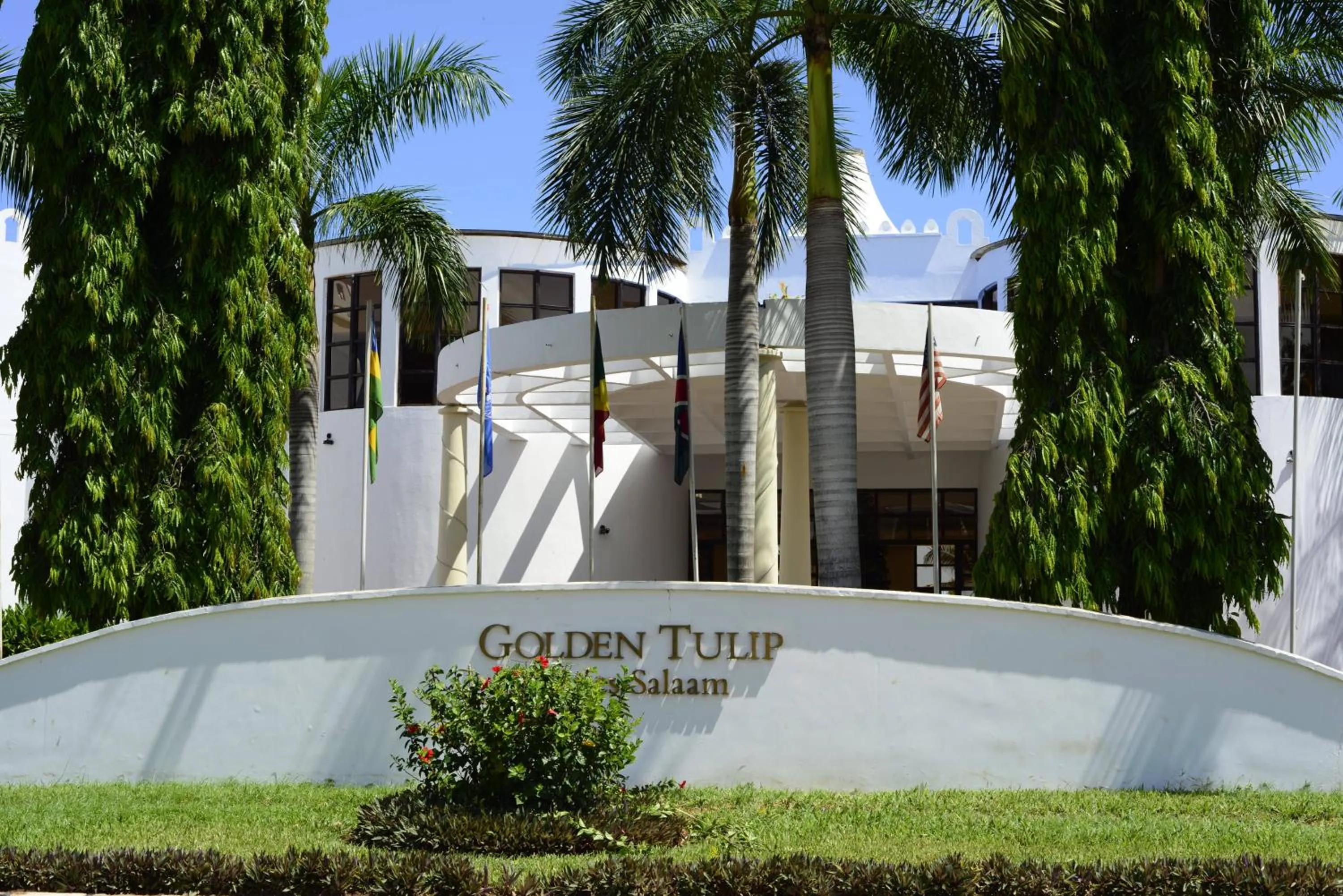 Facade/entrance, Property Building in Golden Tulip Tanzania