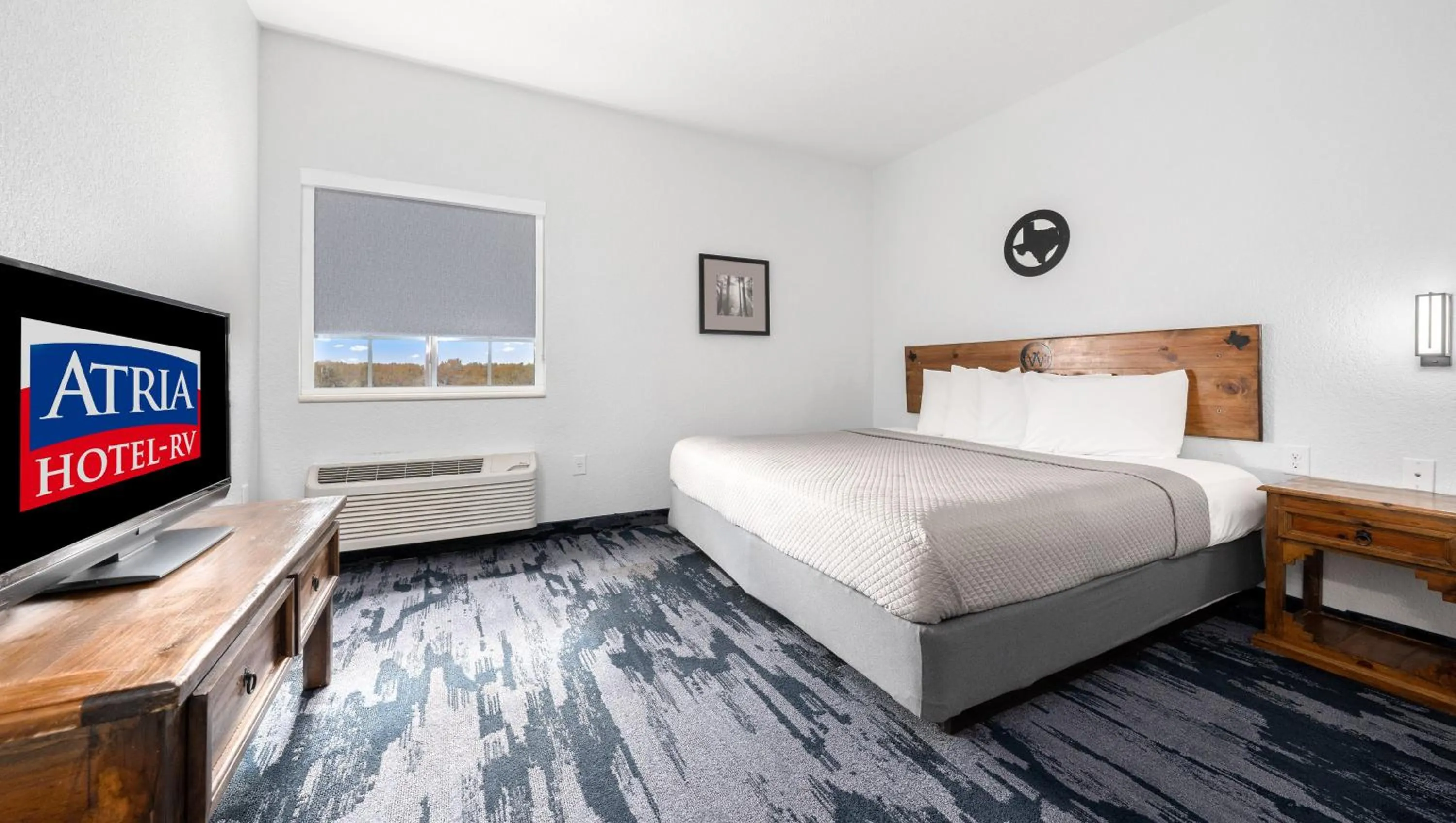 Bedroom, Bed in Atria Hotel and RV McGregor