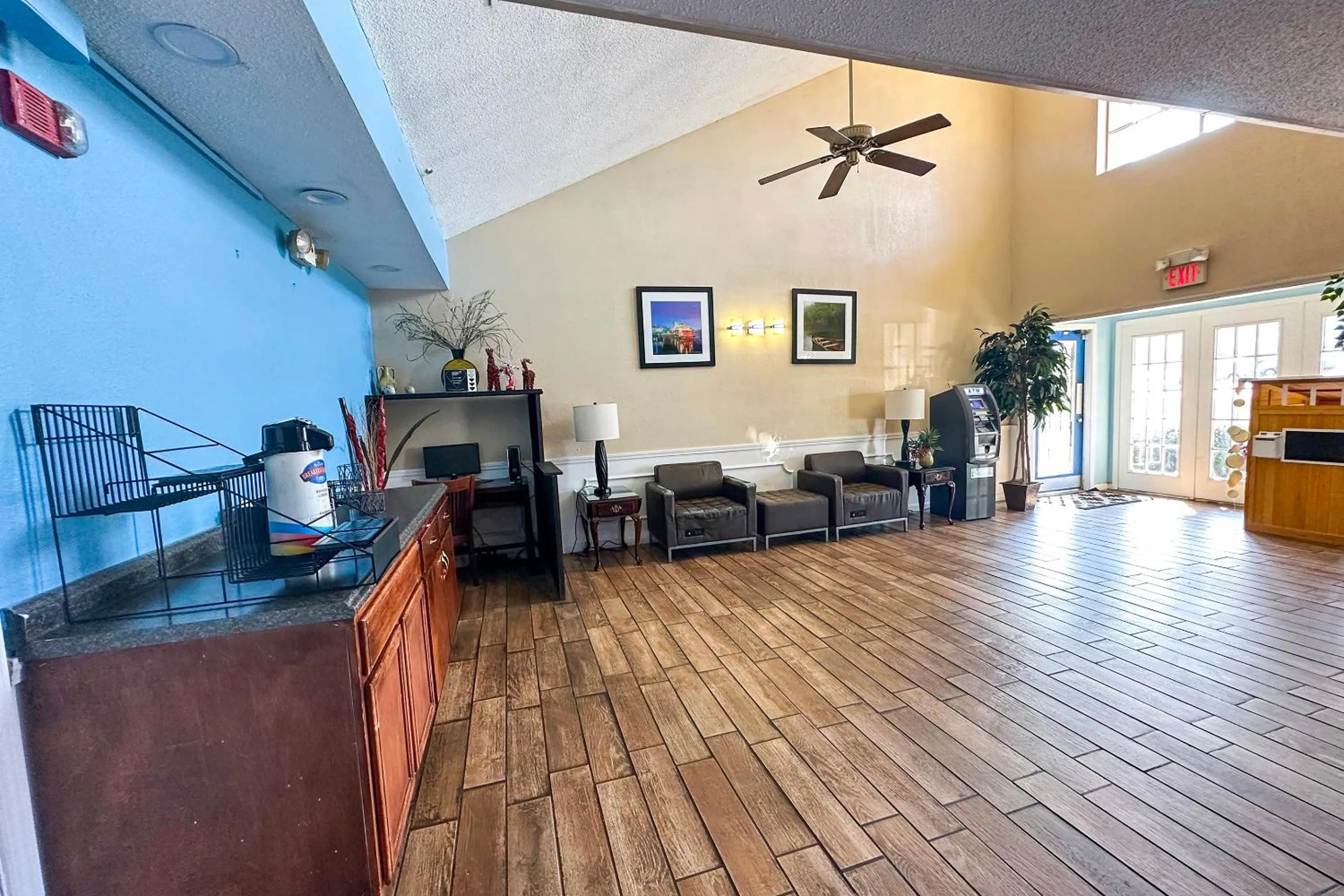 Lobby or reception in Bonita Lakes Inn by Capital O Meridian I20