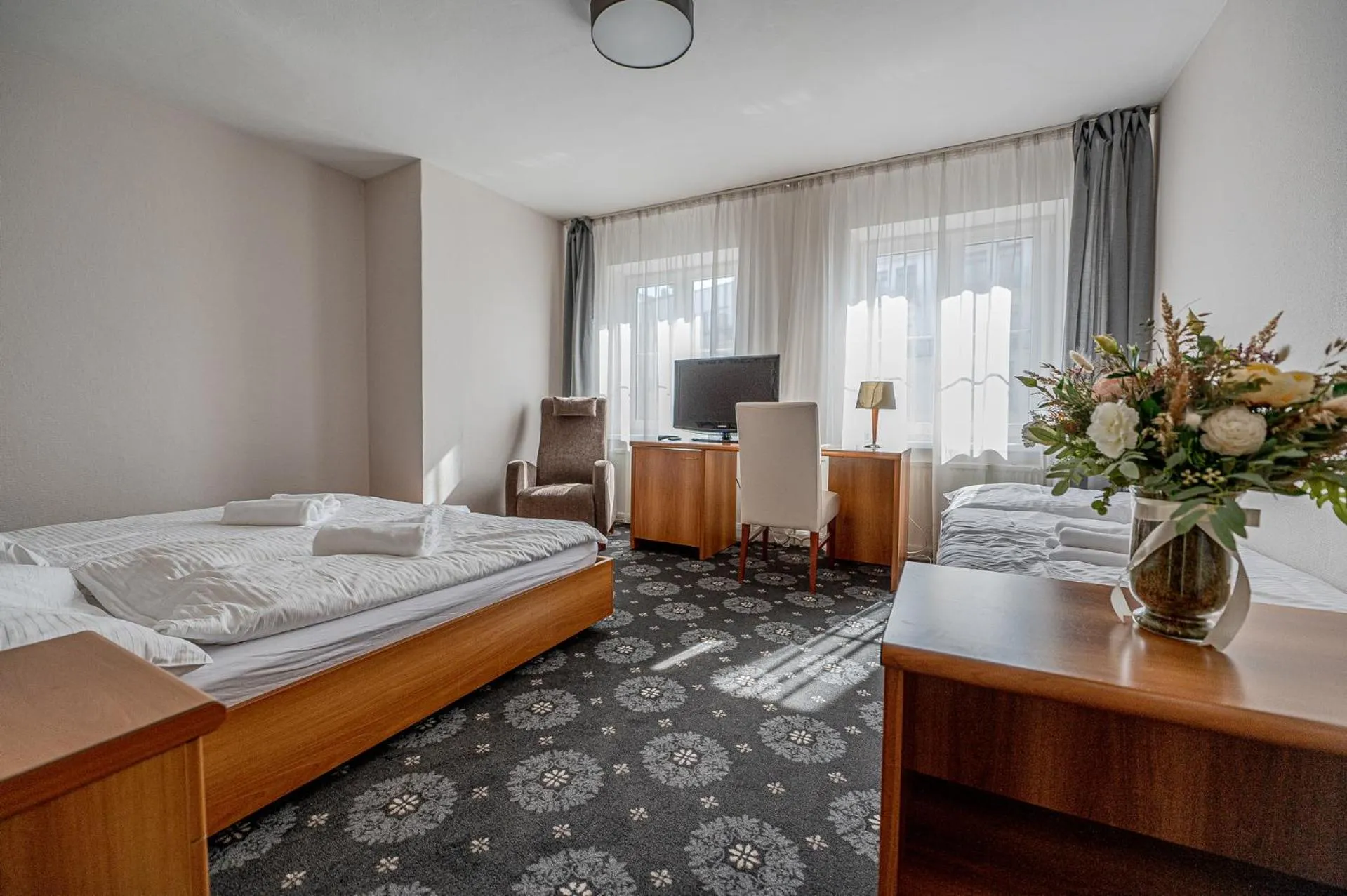 TV and multimedia in City Hotel