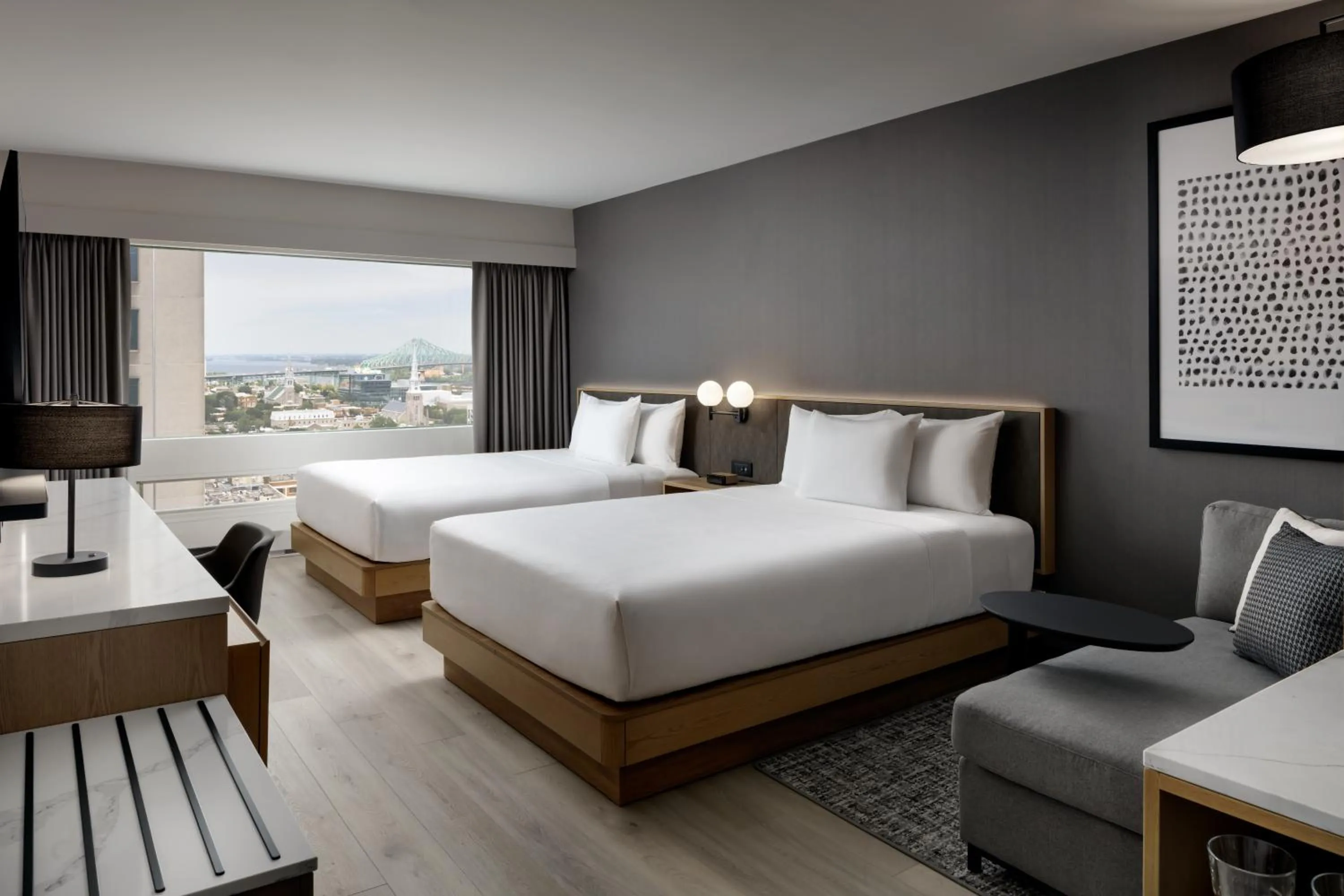 Bedroom, Bed in Hyatt Place Montreal - Downtown