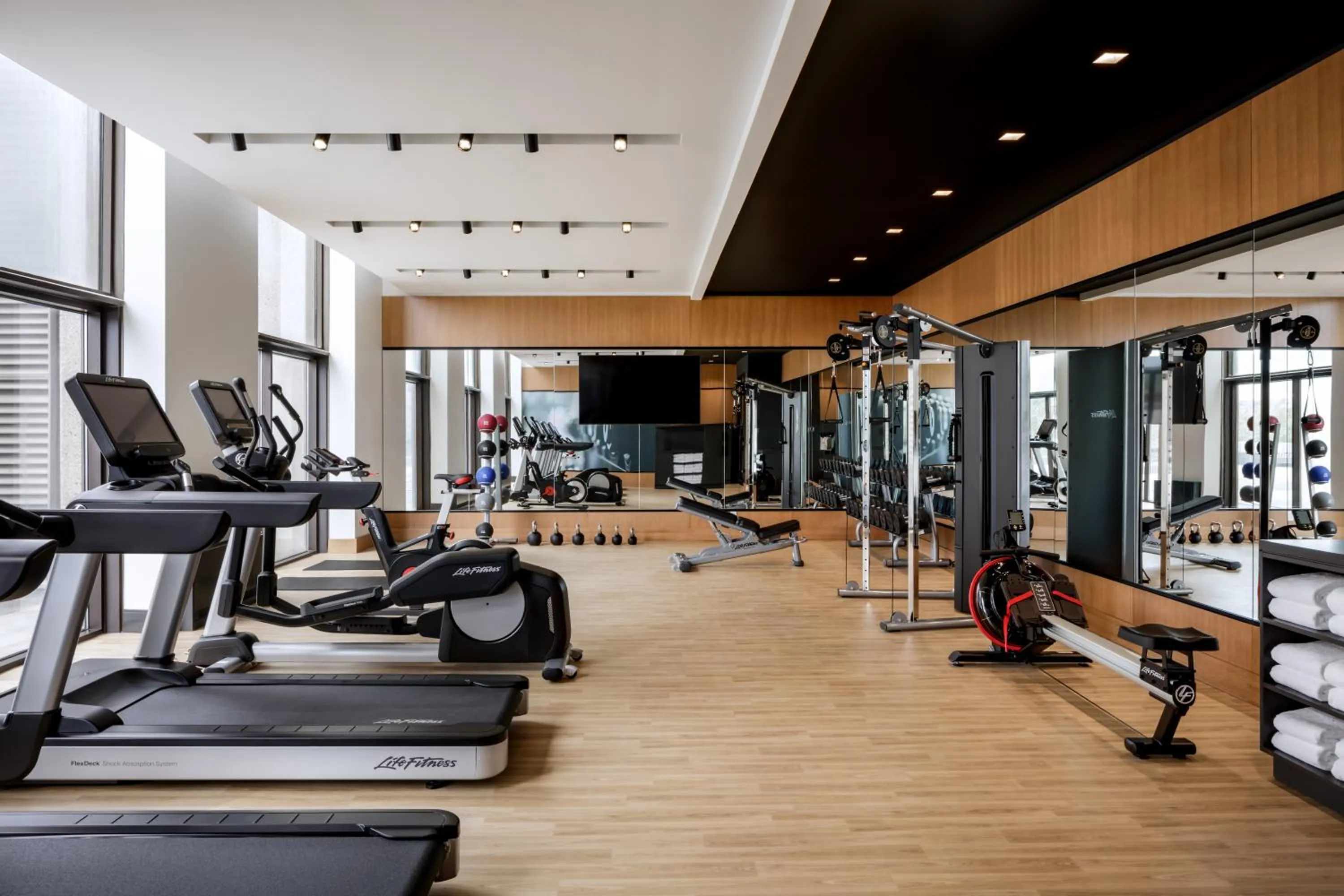 Fitness centre/facilities in Hyatt Place Montreal - Downtown