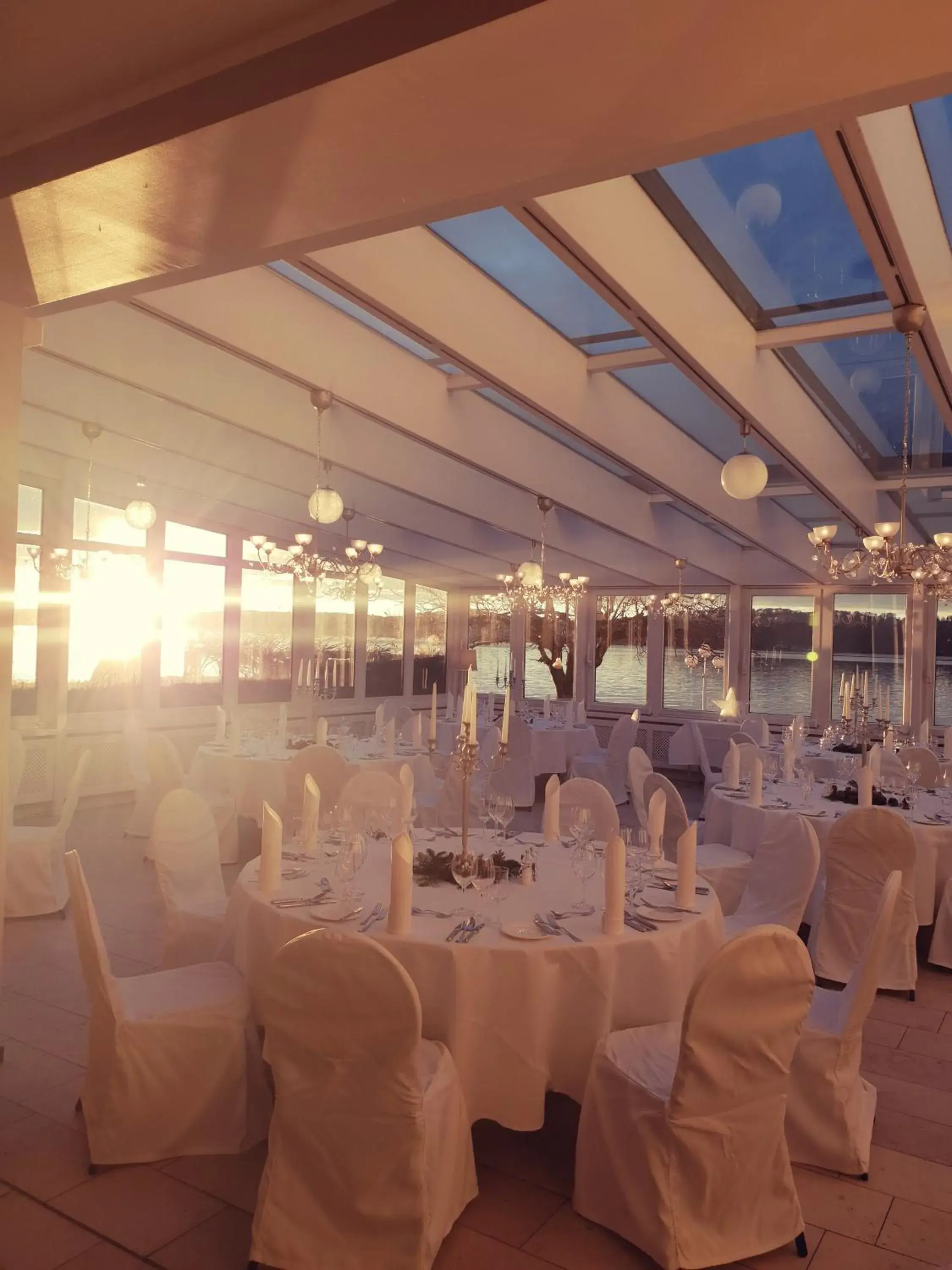 Restaurant/places to eat in Seehotel Leoni Restaurant/places to eat in Seehotel Leoni