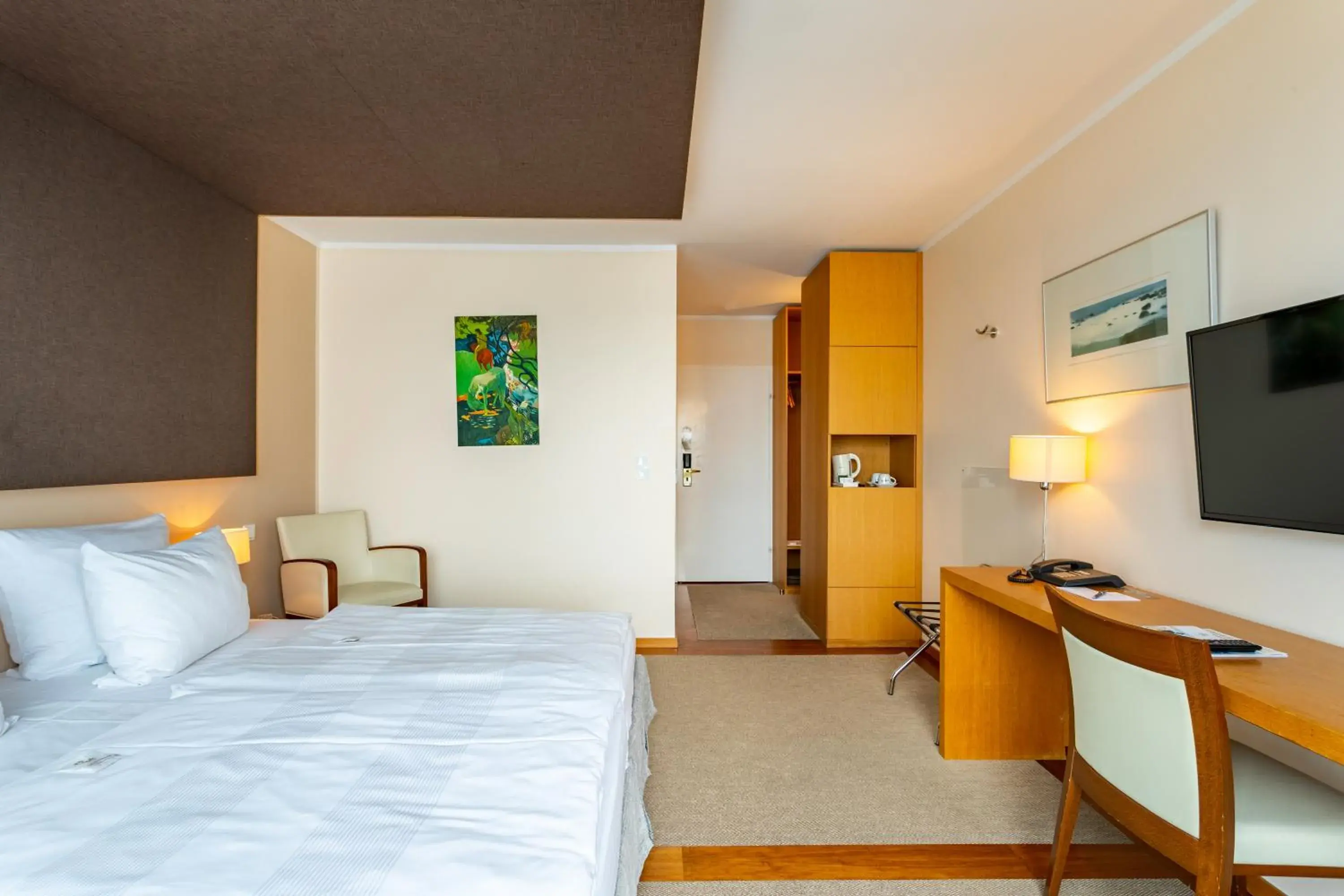 Photo of the whole room, Bed in Seehotel Leoni Photo of the whole room, Bed in Seehotel Leoni