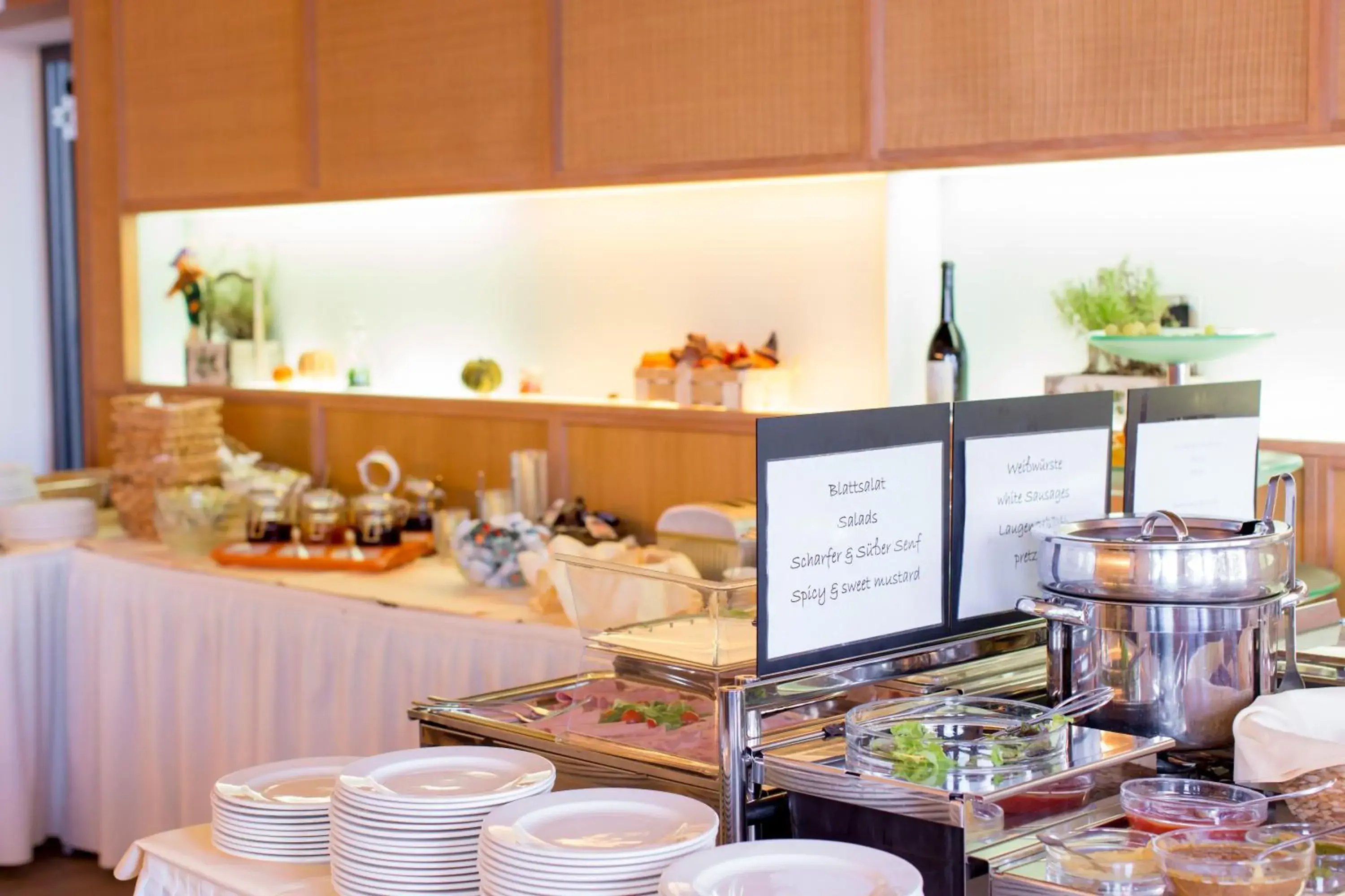 Buffet breakfast in Seehotel Leoni Buffet breakfast in Seehotel Leoni