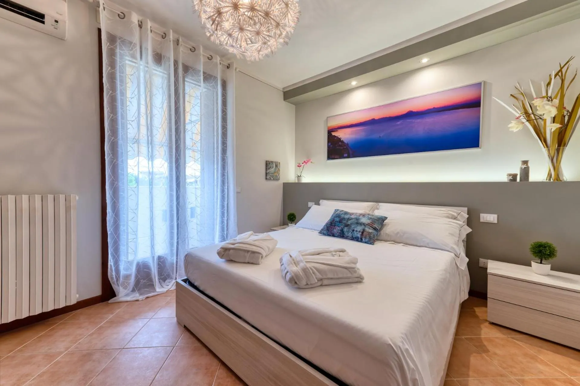 Bed in Wolf House - Sirmione Holiday