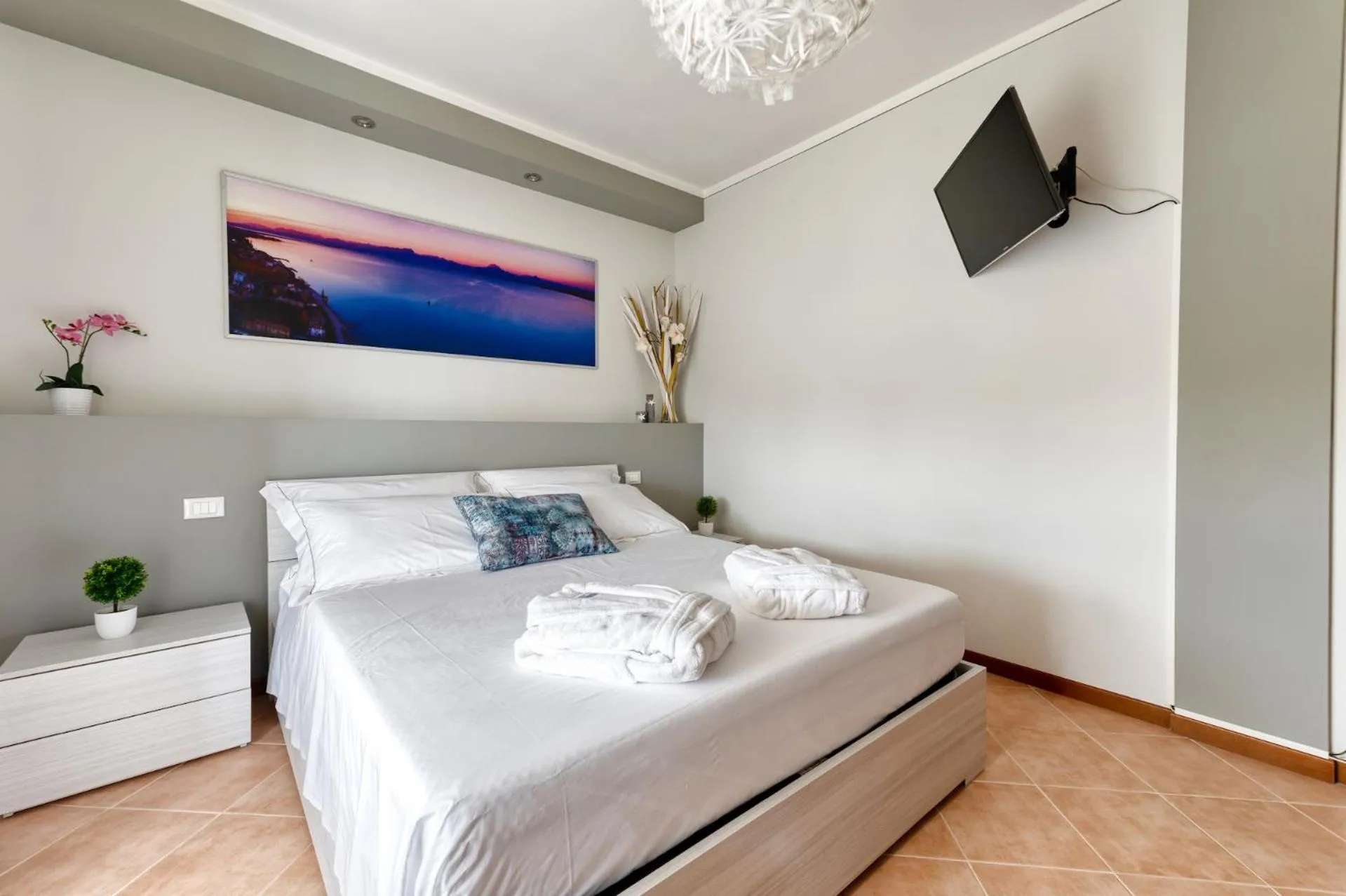 Bed in Wolf House - Sirmione Holiday
