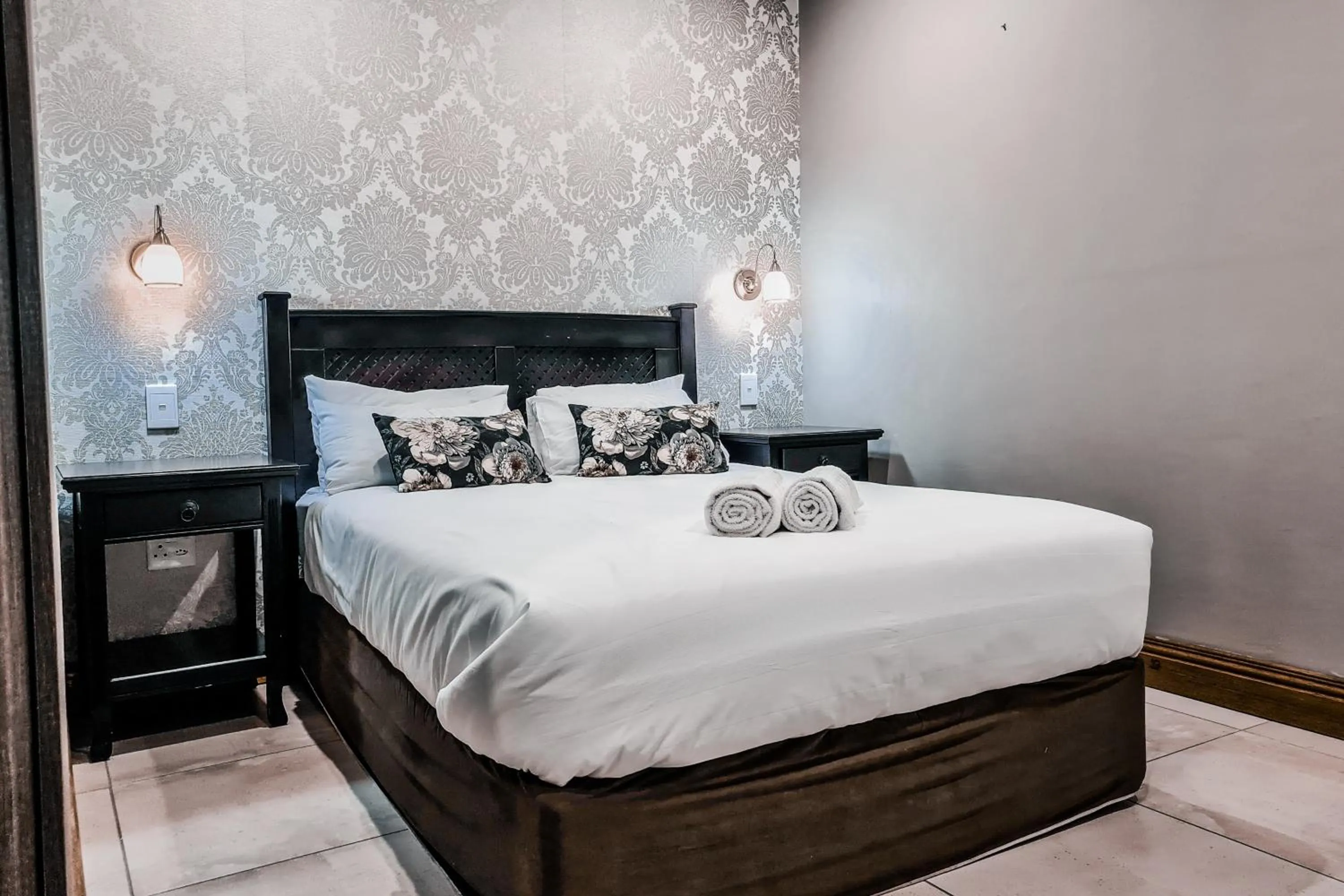 Bed in Pinehaven Bed and Breakfast