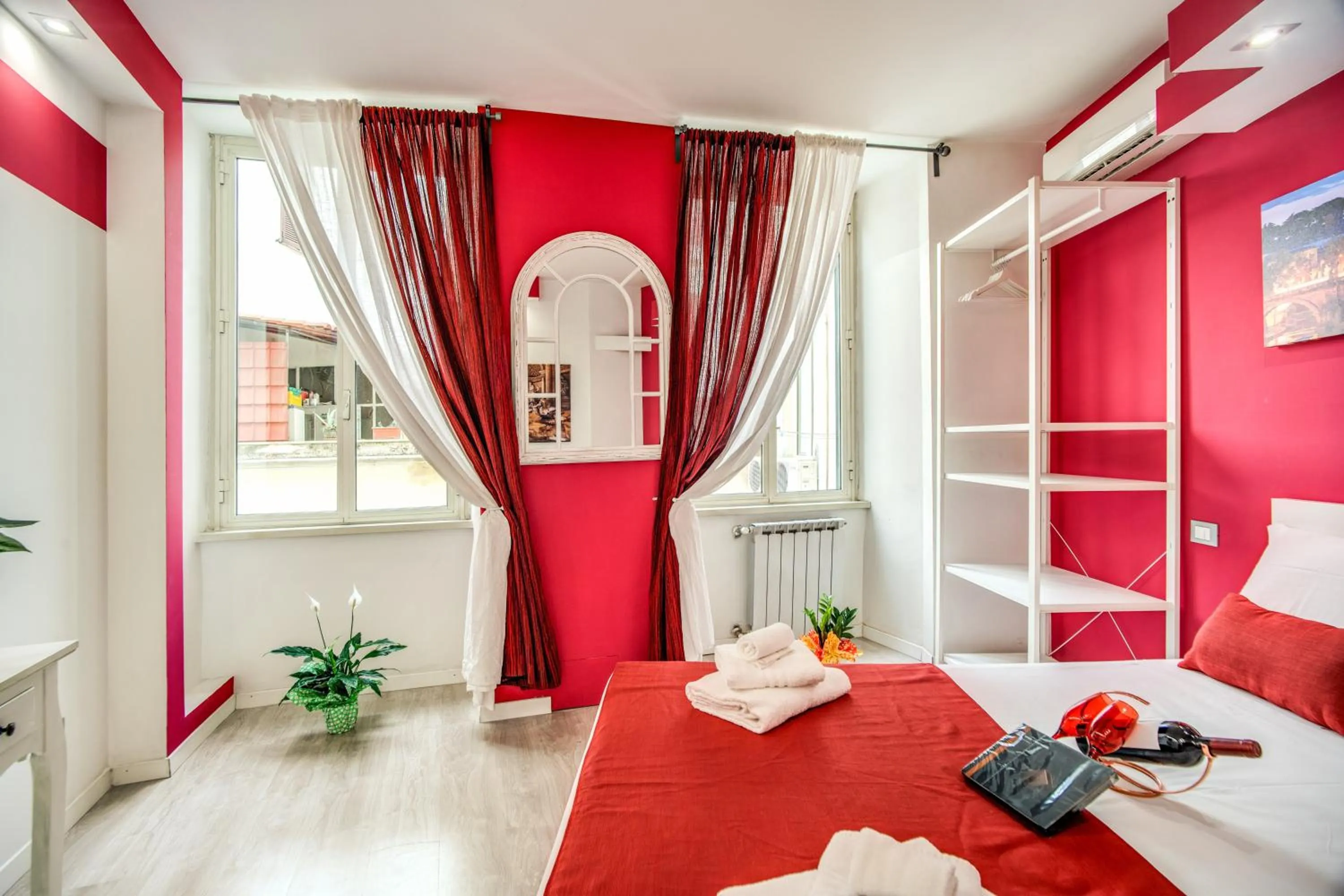 Bed in ROYAL VATICAN SUITES