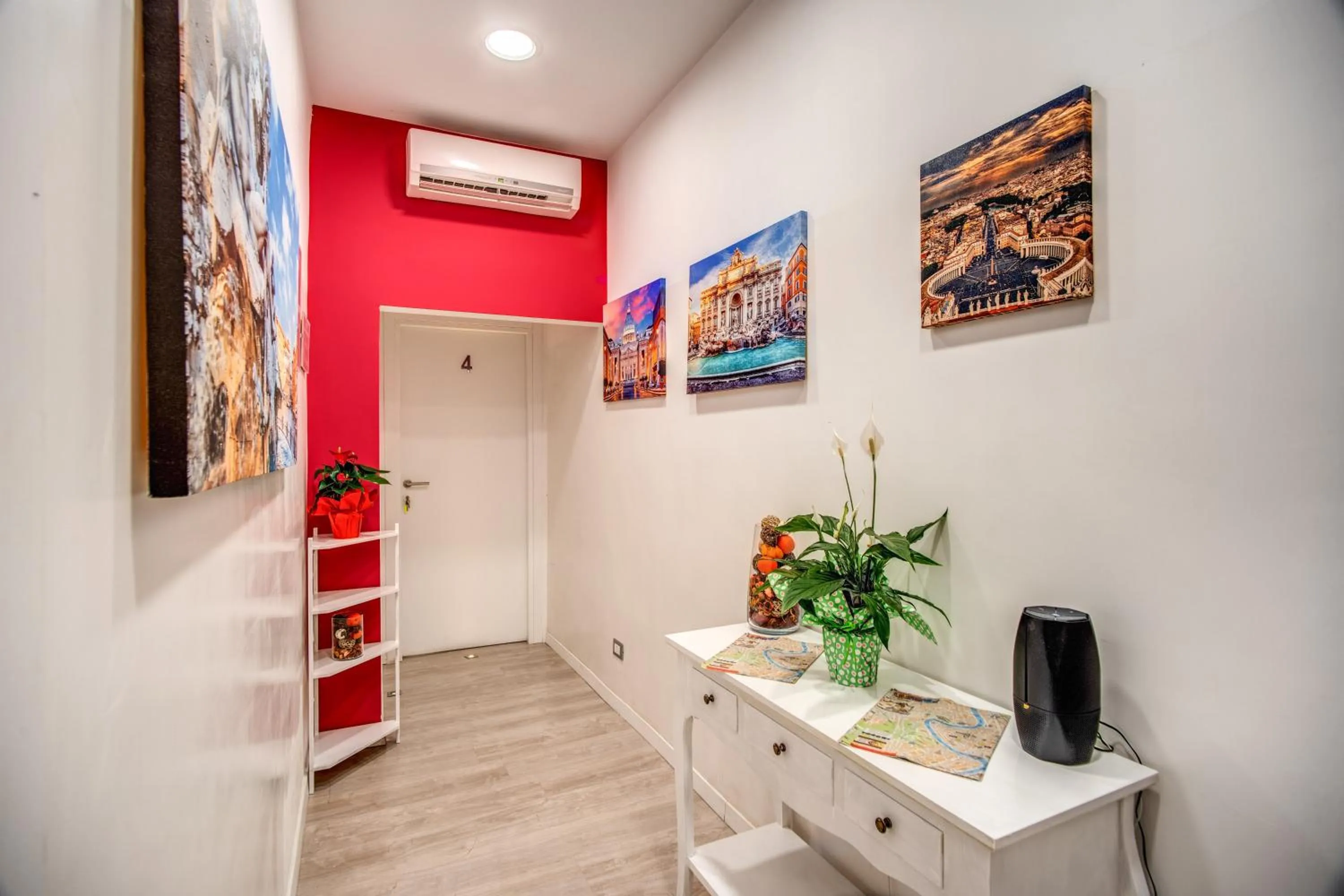 ROYAL VATICAN SUITES