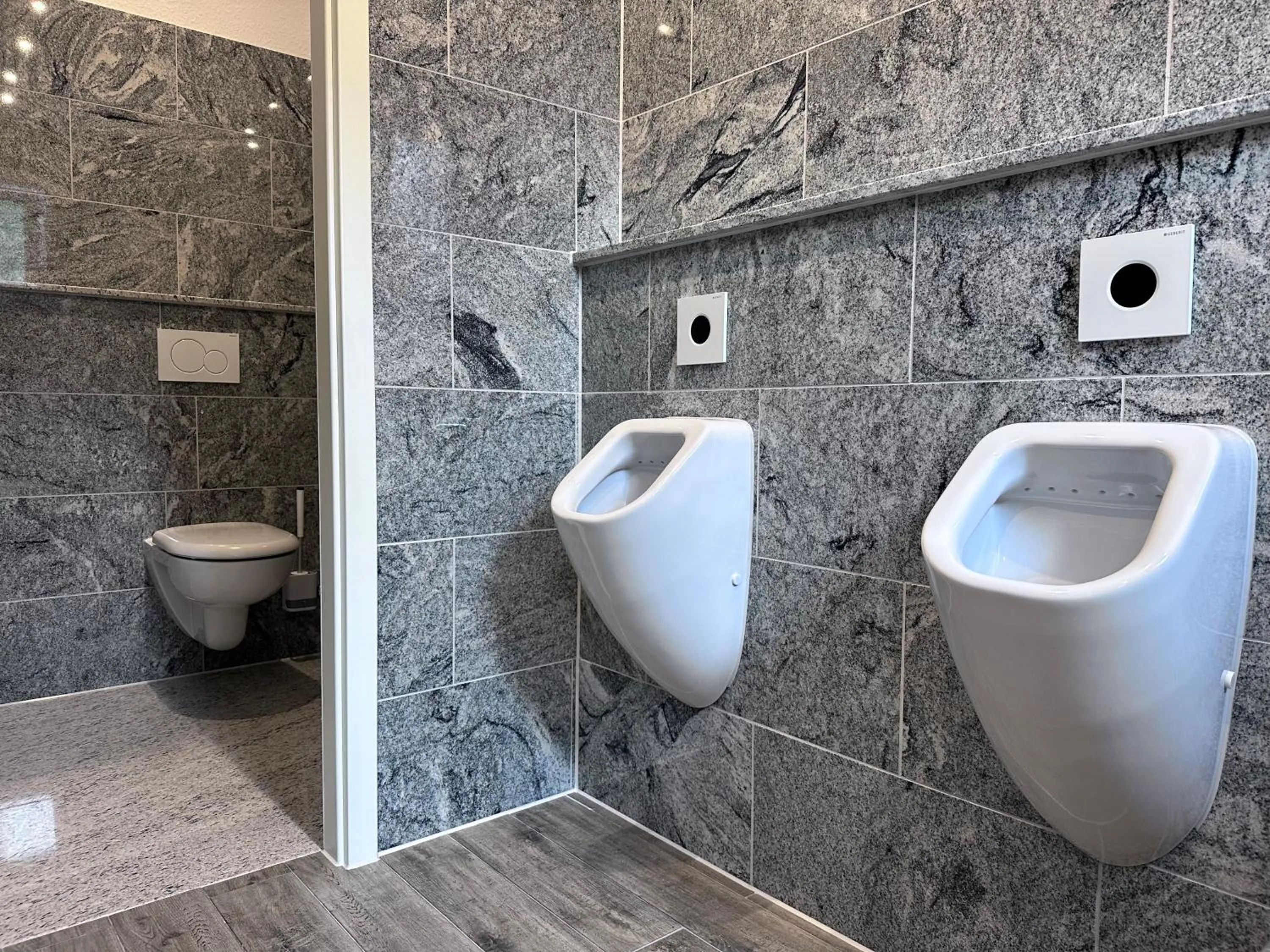 Toilet in Mertinkus Nordseehotel