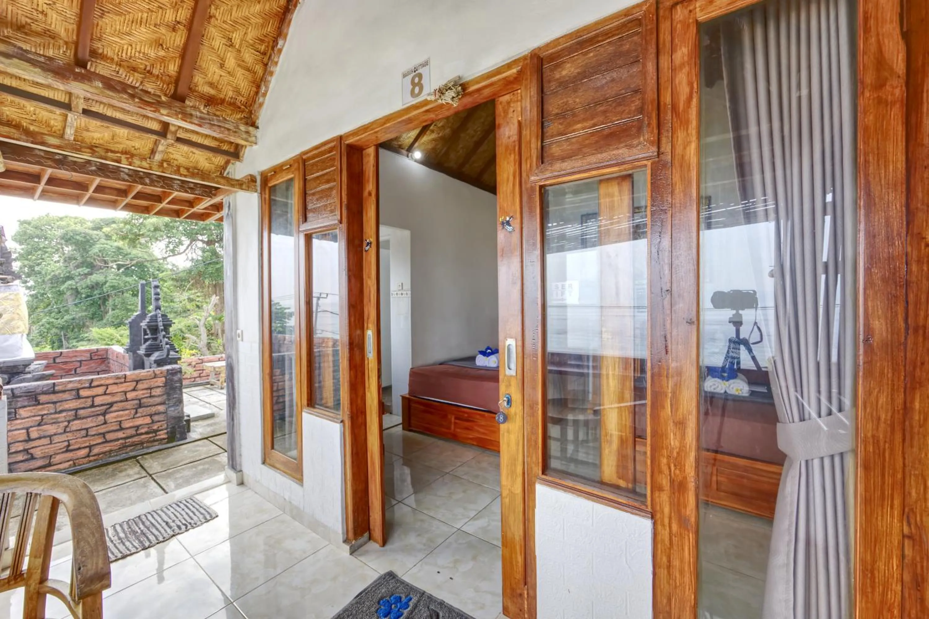 Patio, Bed in Bagus Cottage