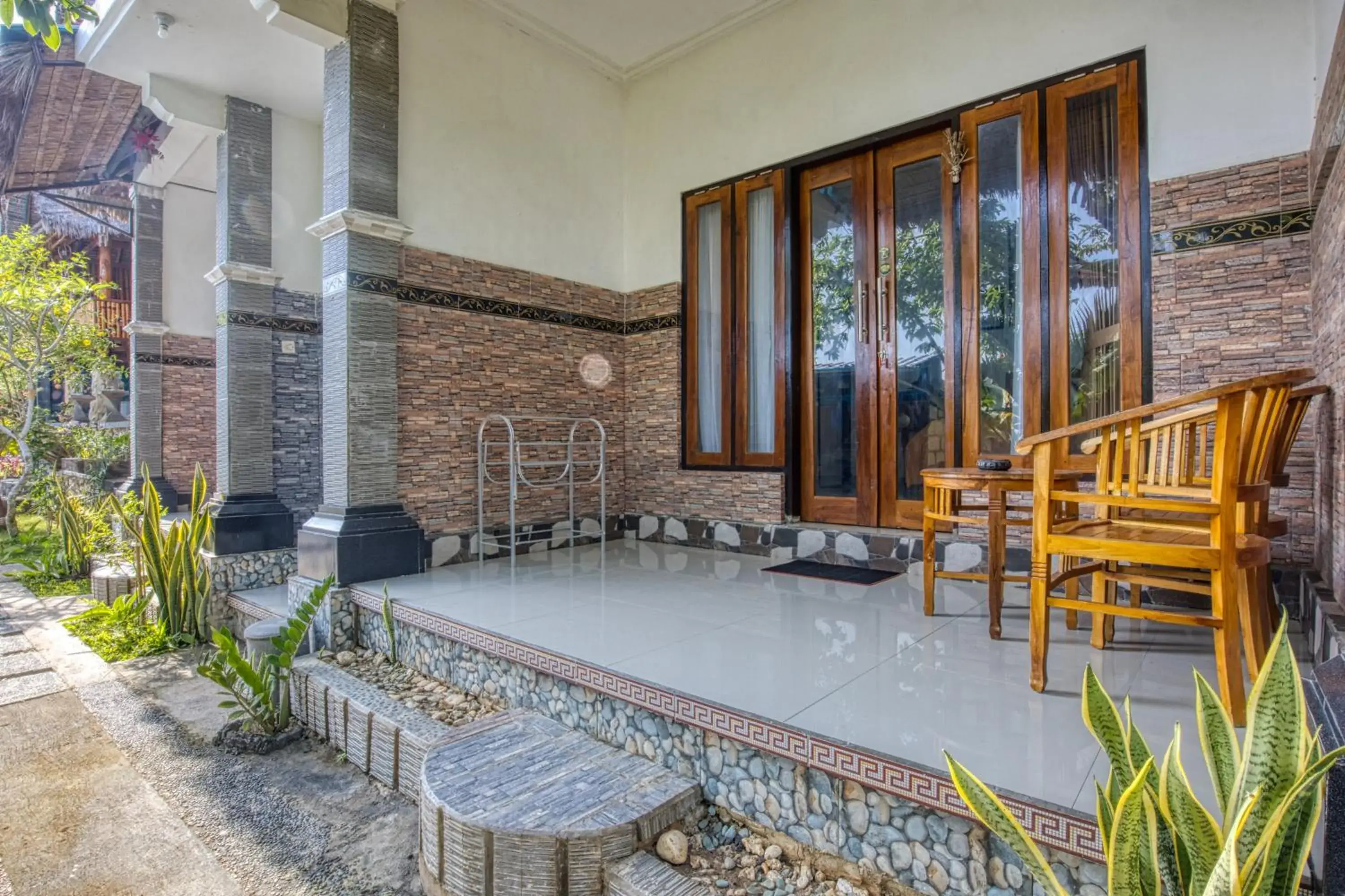 Double Room with Garden View in Bagus Cottage Double Room with Garden View in Bagus Cottage