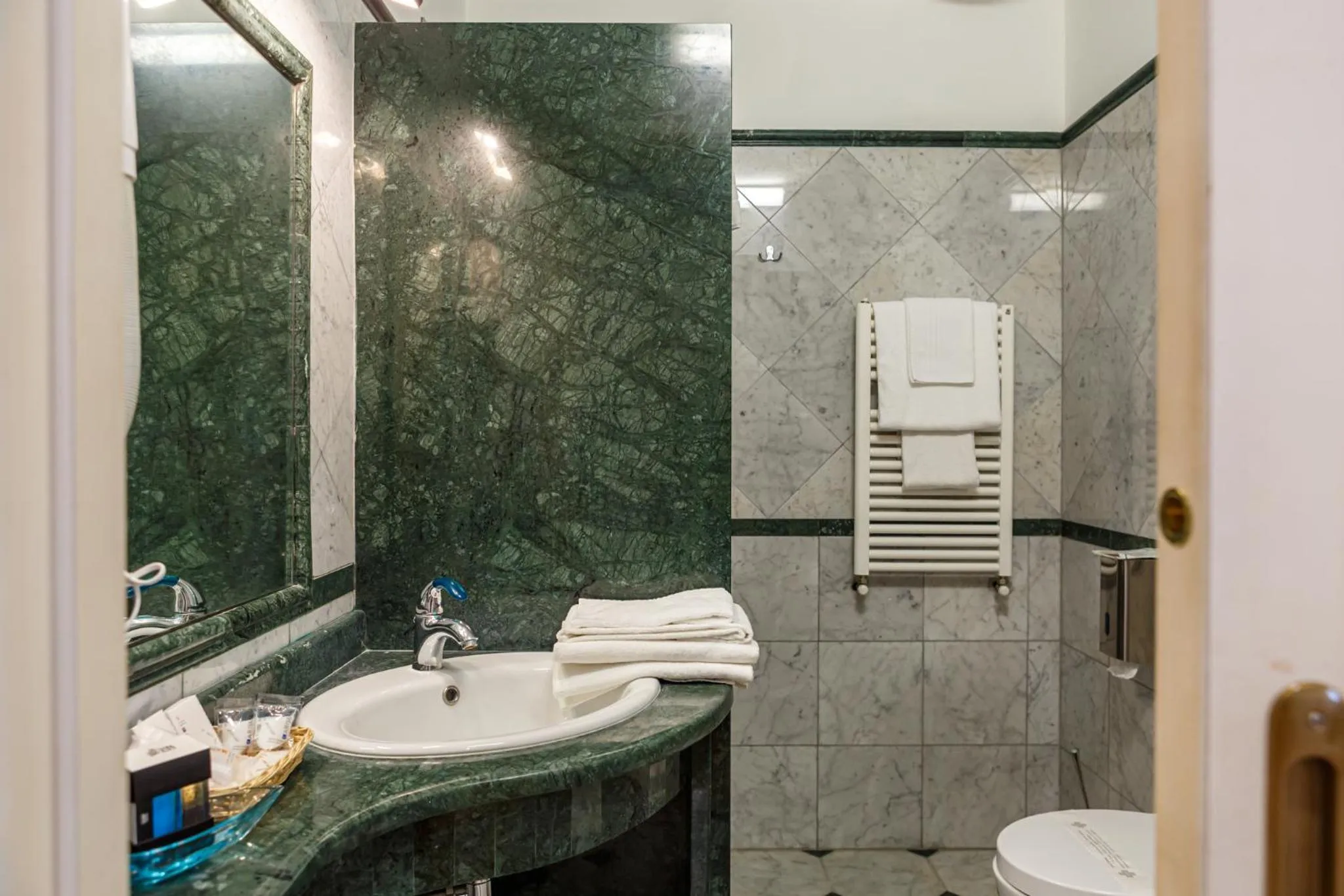 Shower in Hotel Villa Sofia