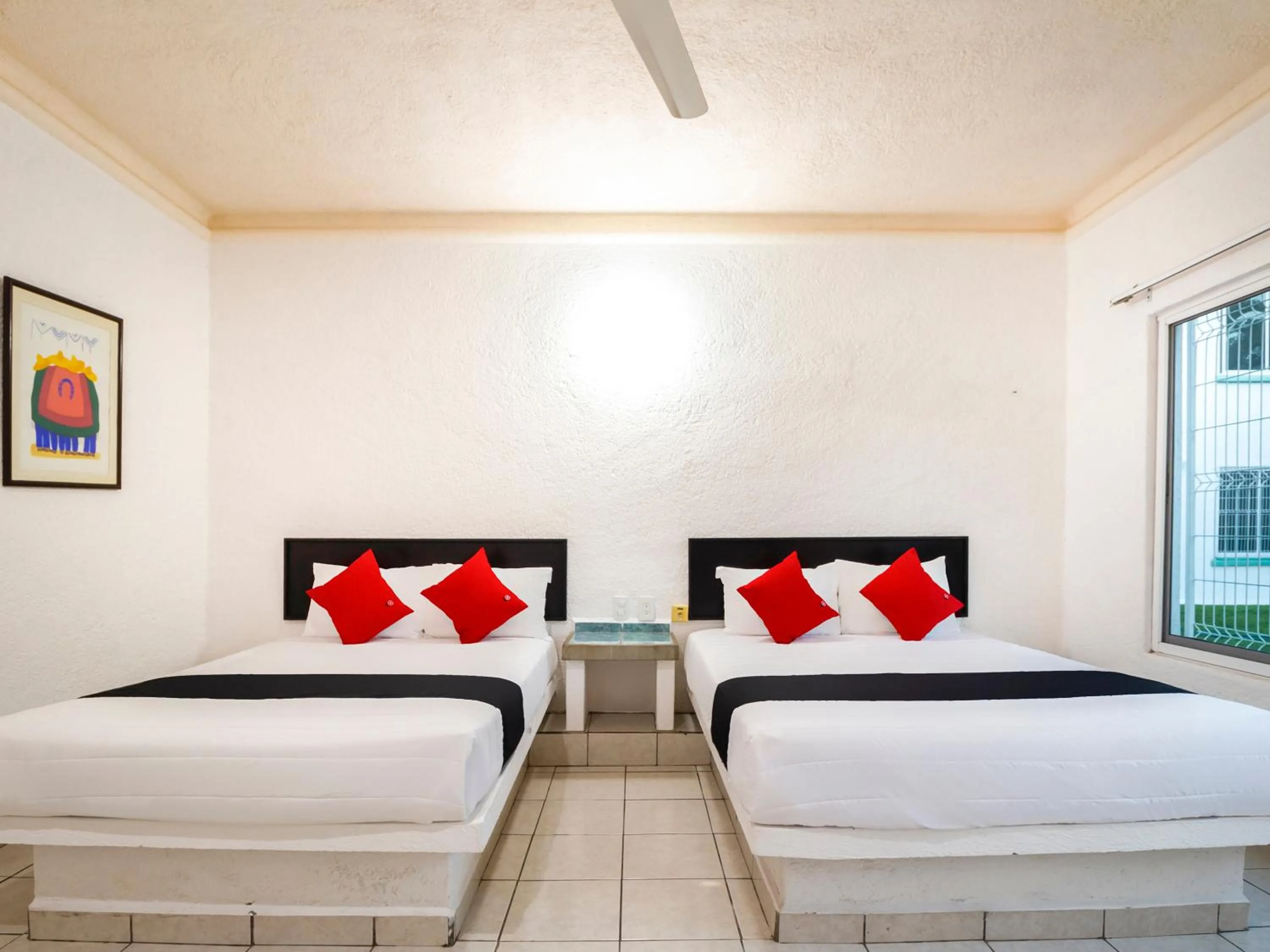 Bedroom, Bed in Hotel Parotas Manzanillo