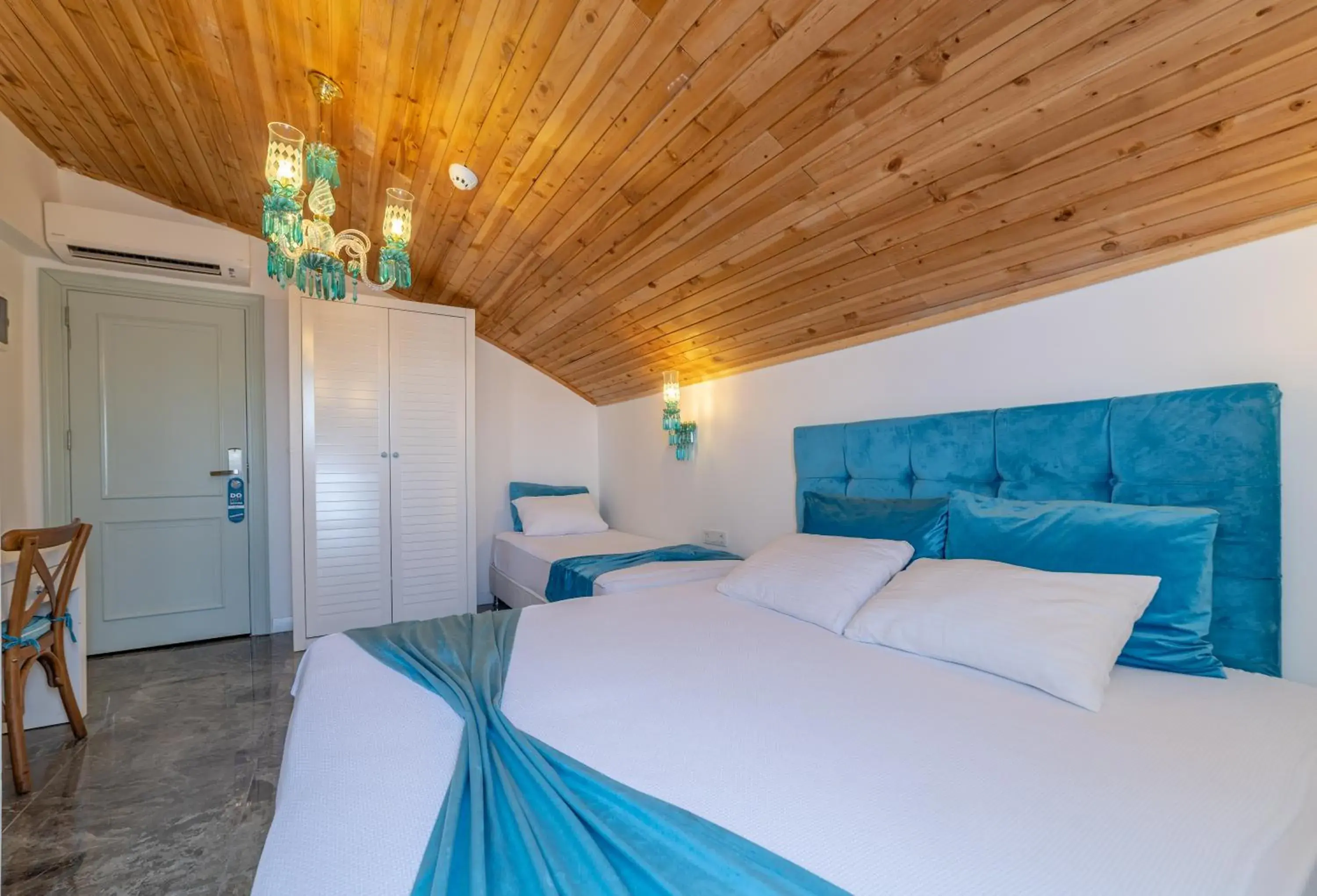 Photo of the whole room, Bed in DAM HOTEL LARA Photo of the whole room, Bed in DAM HOTEL LARA