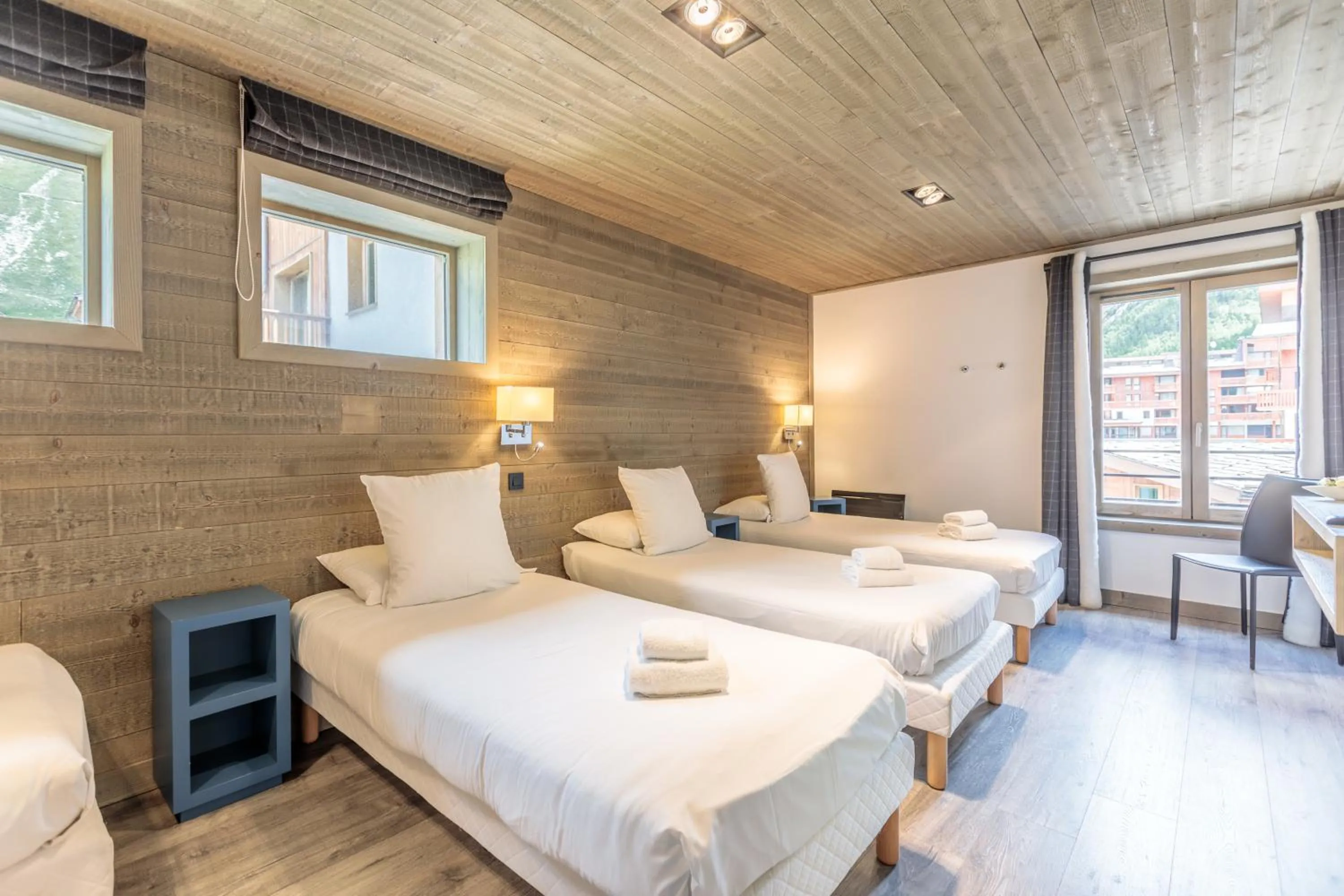 Bed in Victoria Lodge, Friendly Hotel