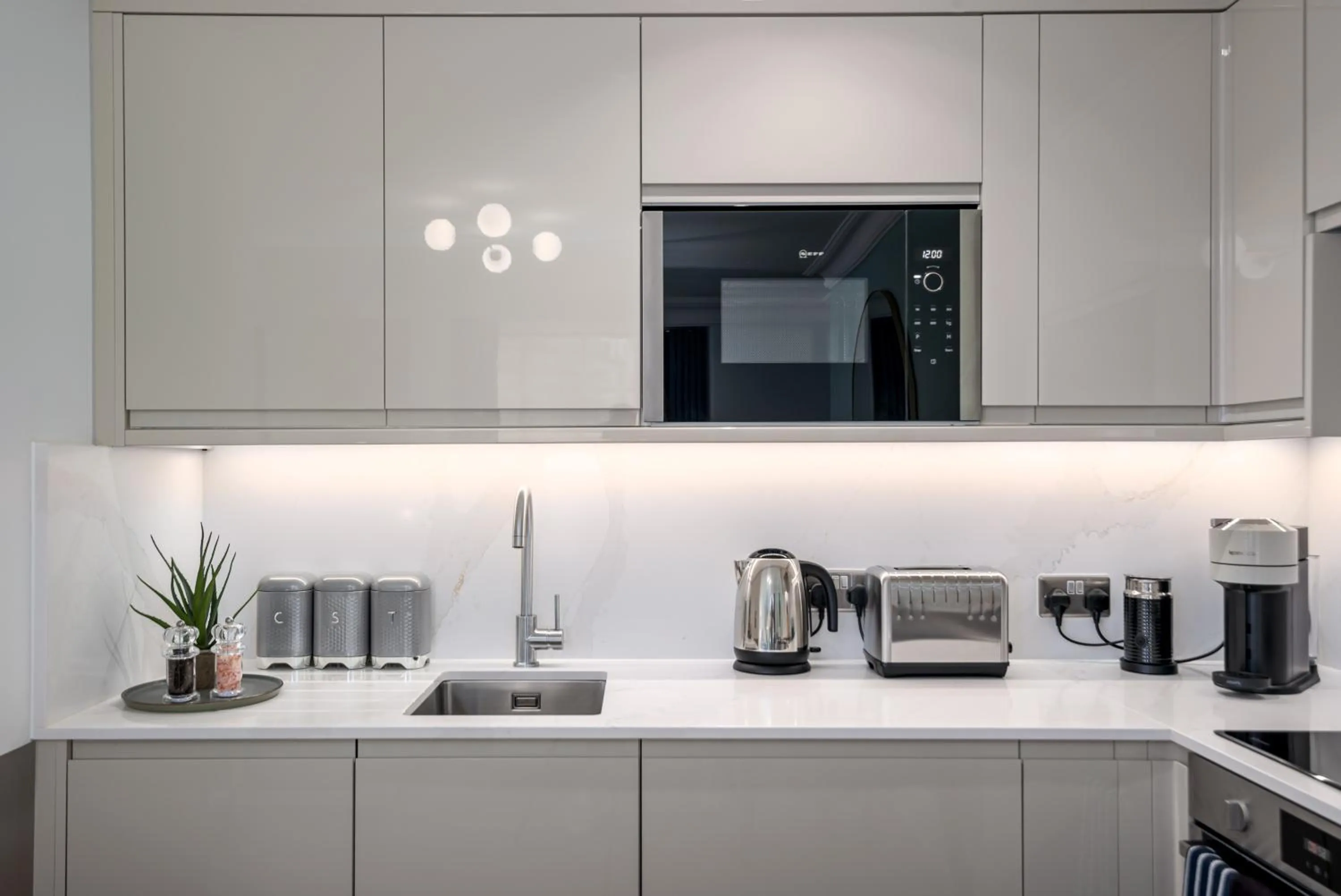 Coffee/tea facilities in Redmayne House - Urban Apartments