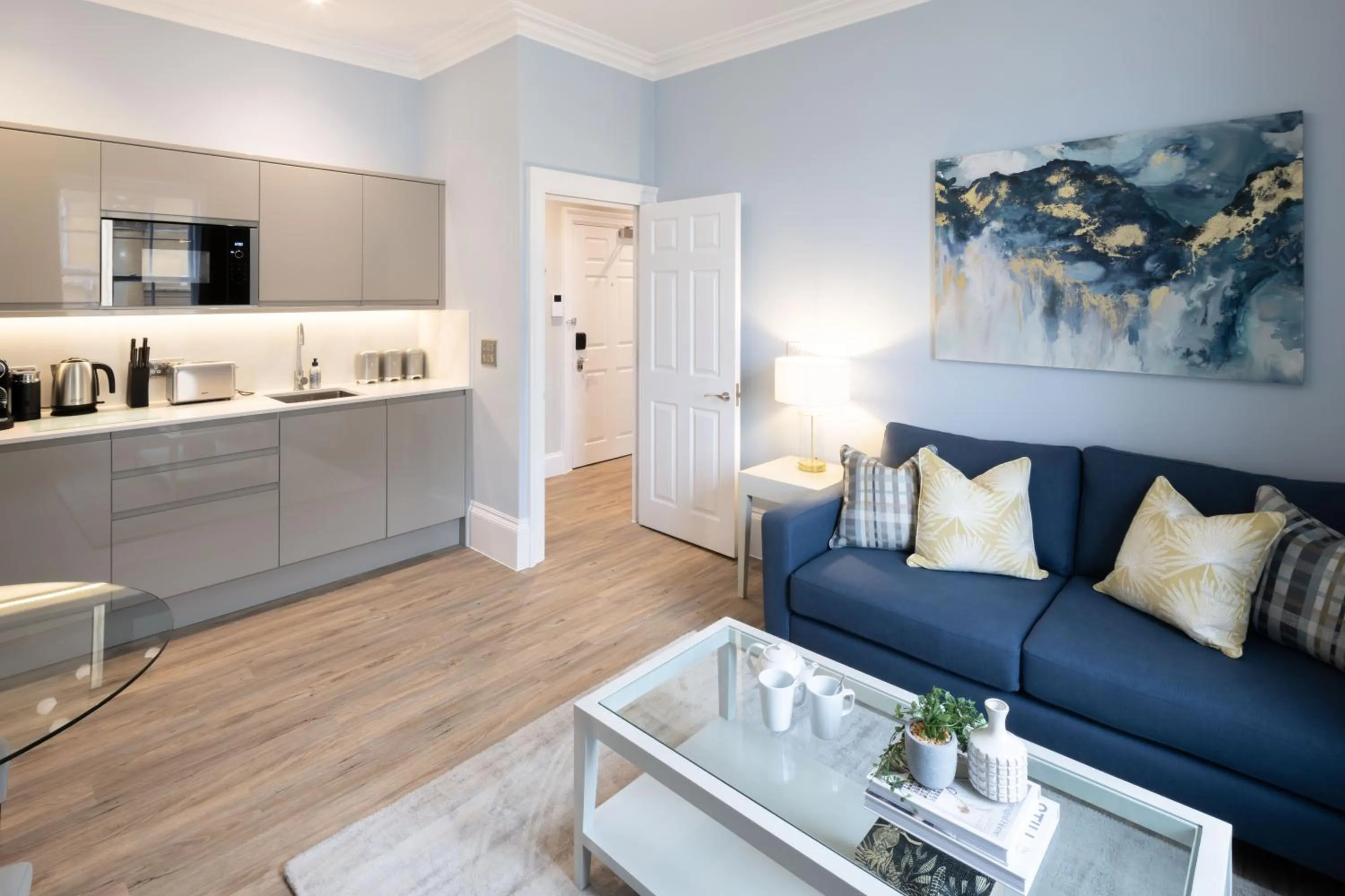 Coffee/tea facilities in Redmayne House - Urban Apartments