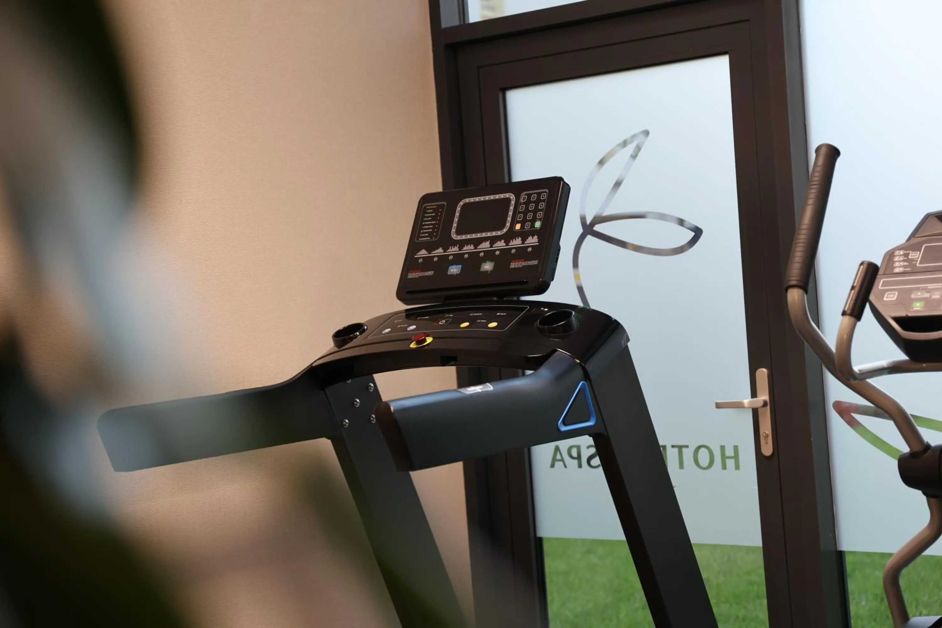 Fitness centre/facilities in Tisia Hotel & Spa