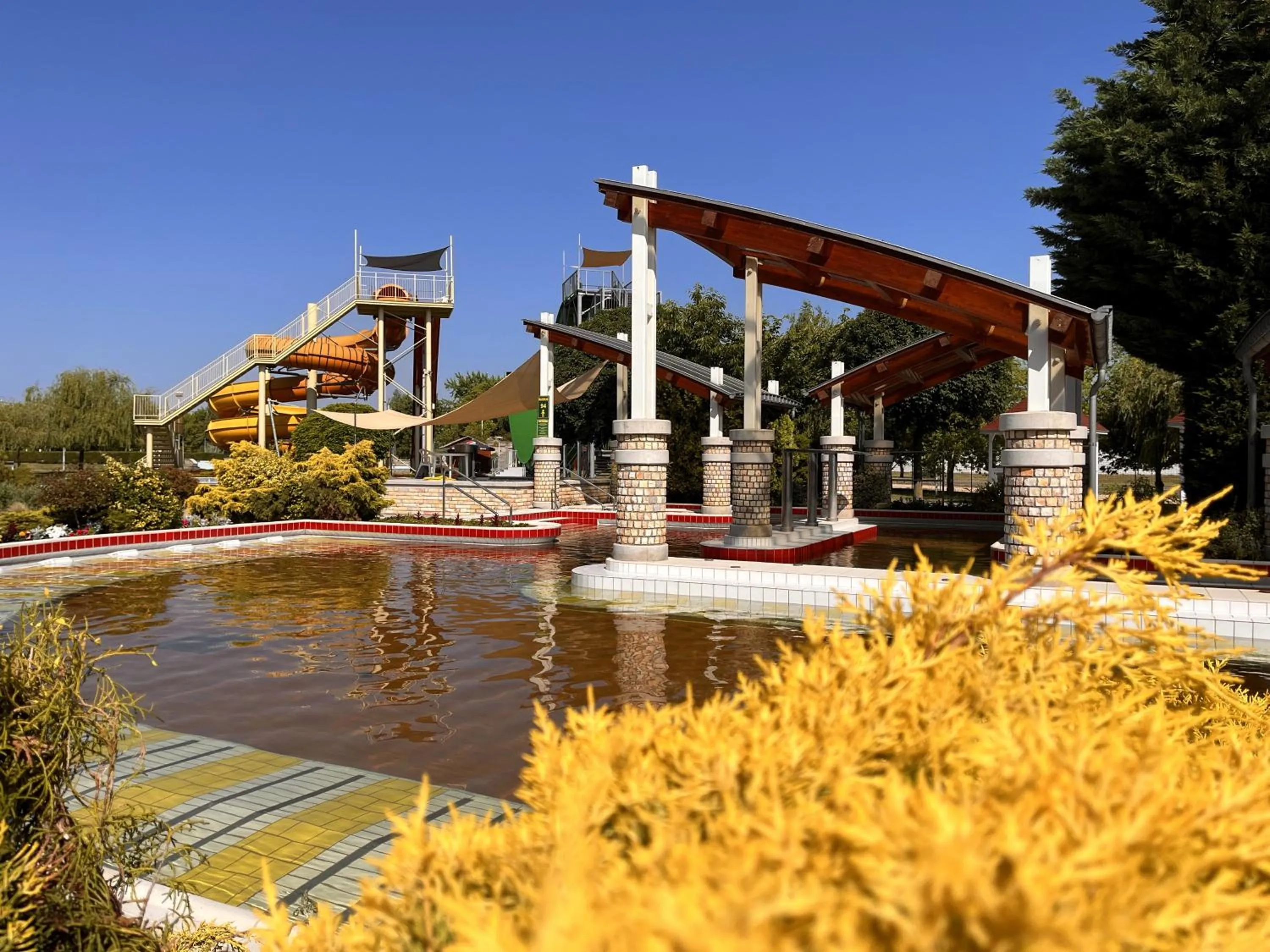 Swimming pool in Tisia Hotel & Spa