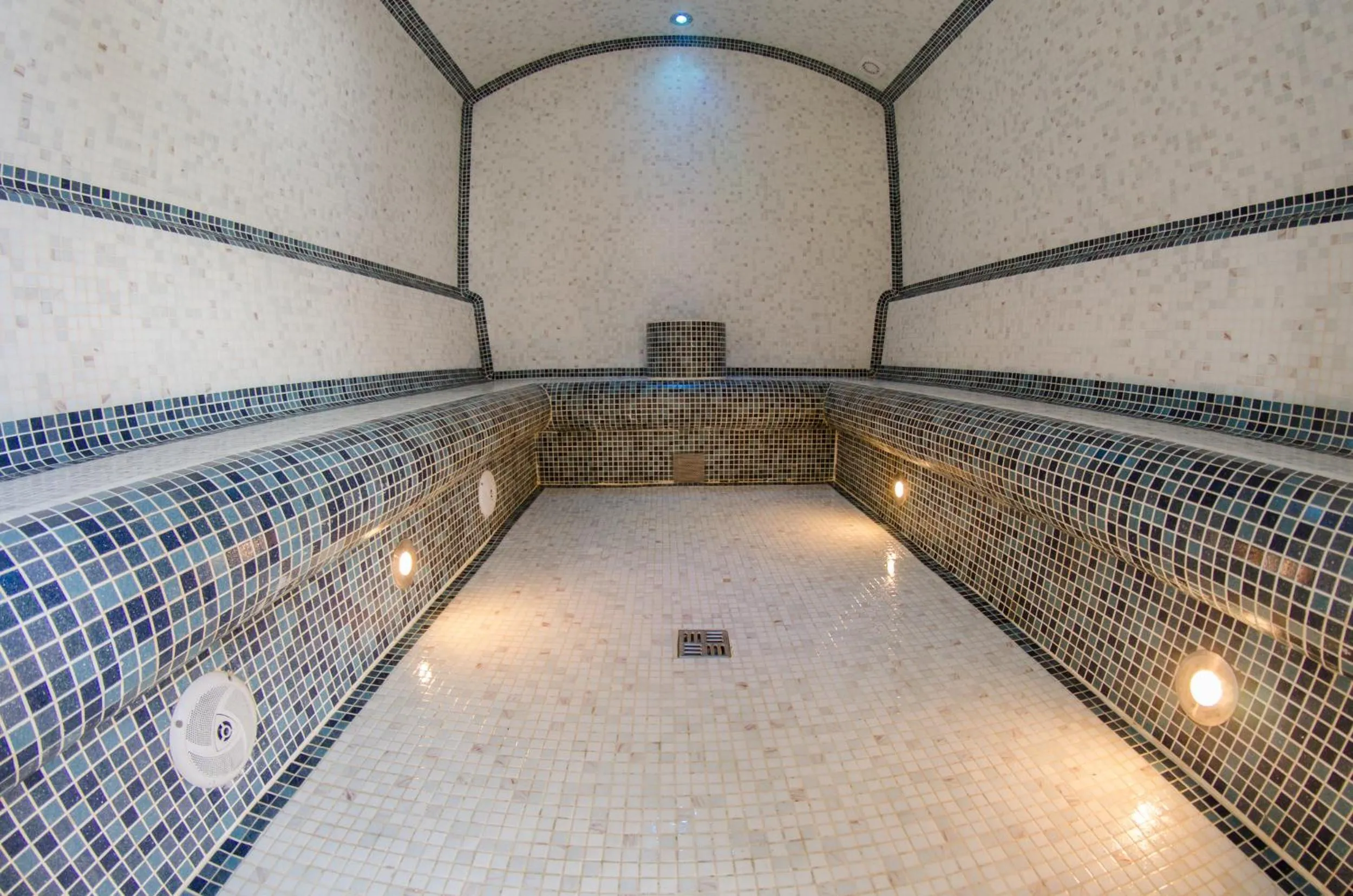 Sauna in Tisia Hotel & Spa