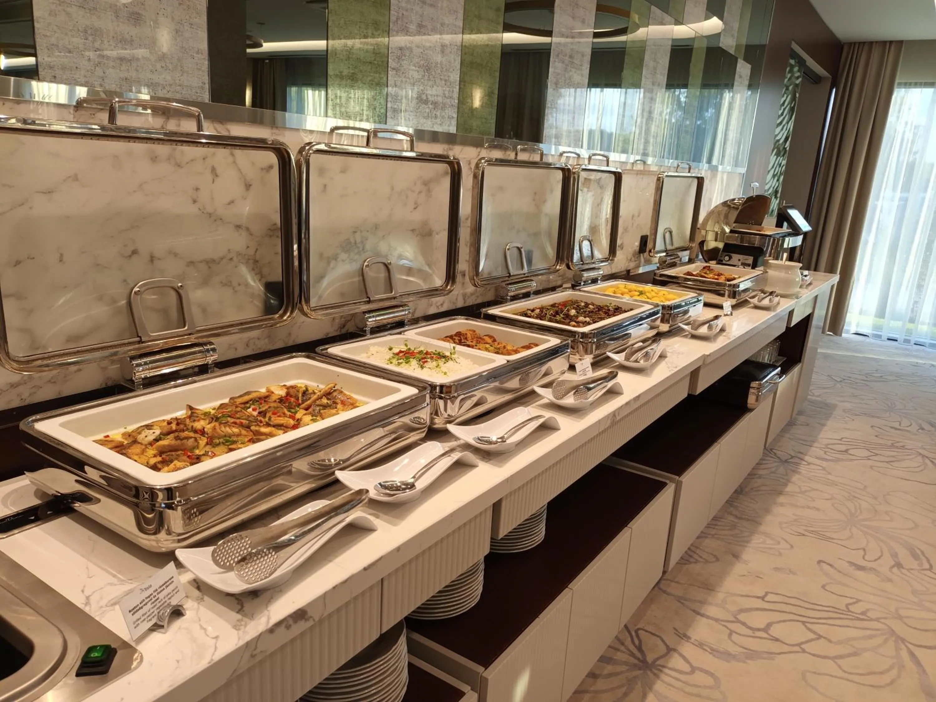 Food in Tisia Hotel & Spa