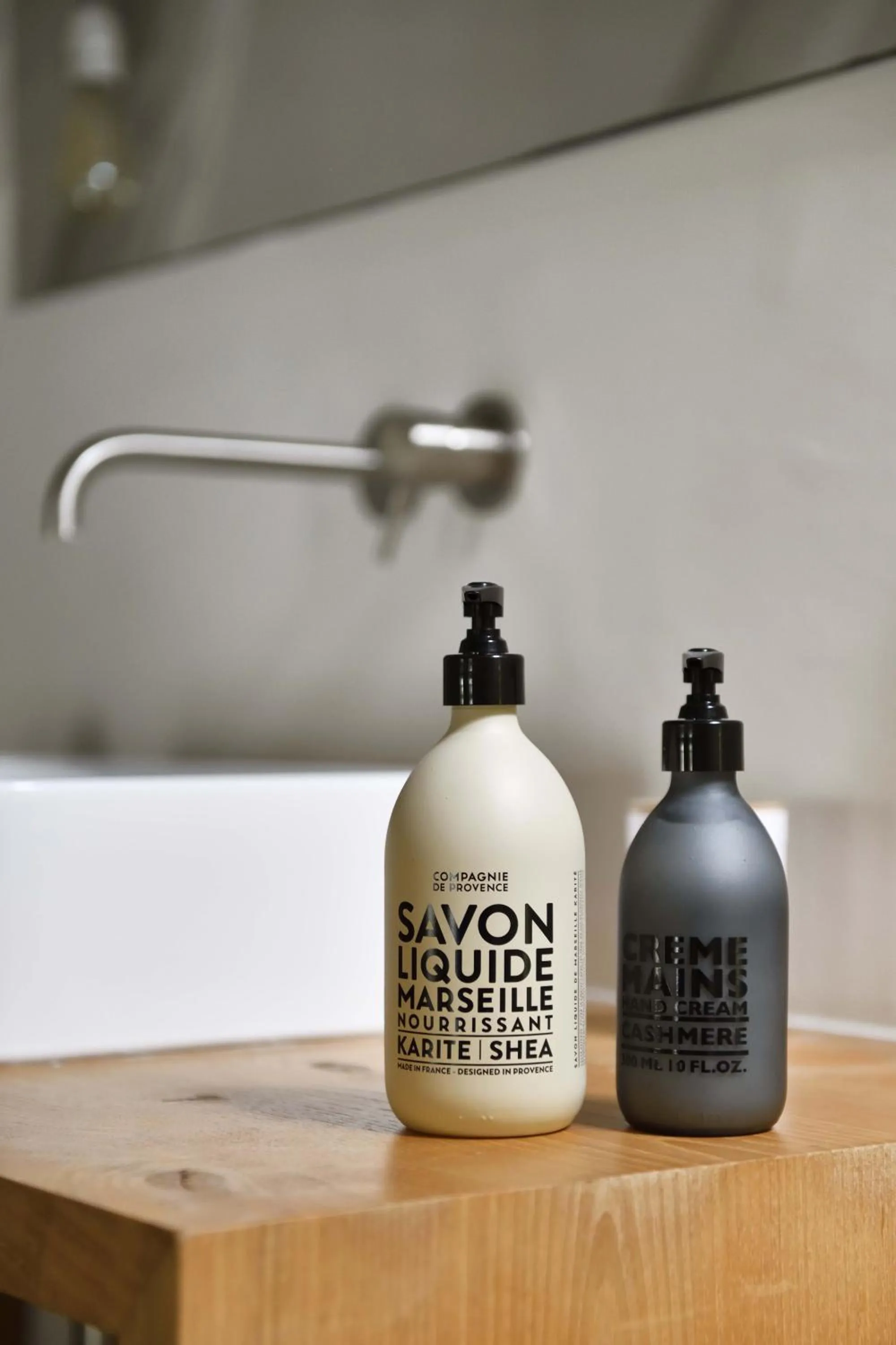 Decorative detail in La Maison de Lourmarin