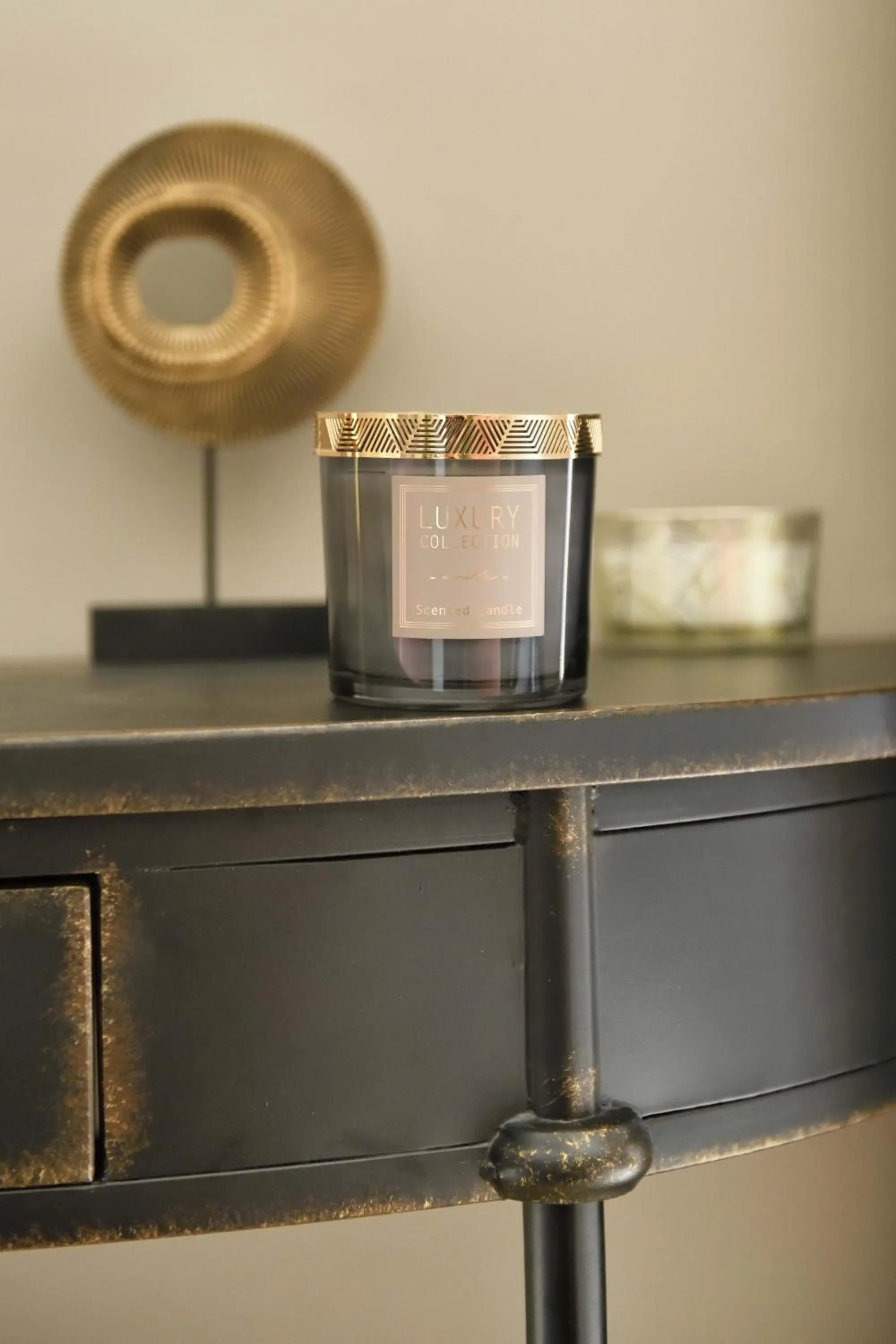 Decorative detail in La Maison de Lourmarin