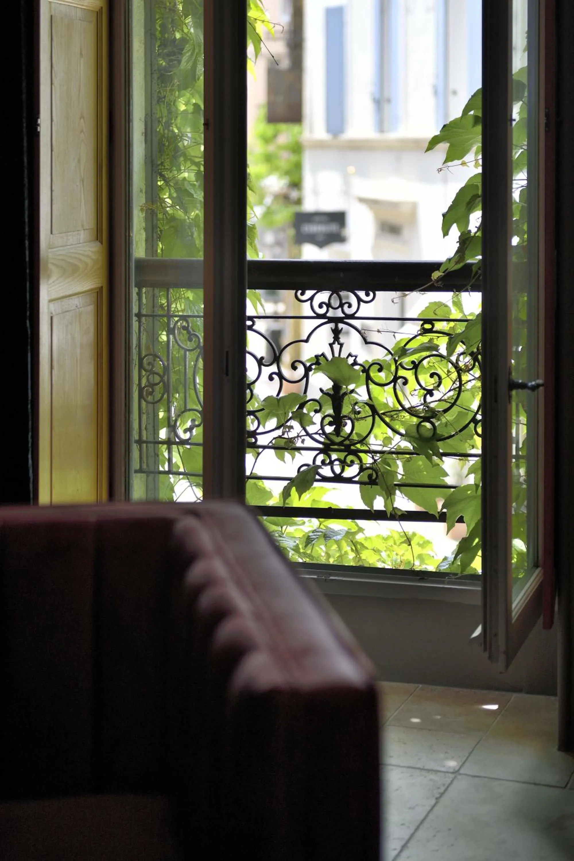 Decorative detail in La Maison de Lourmarin
