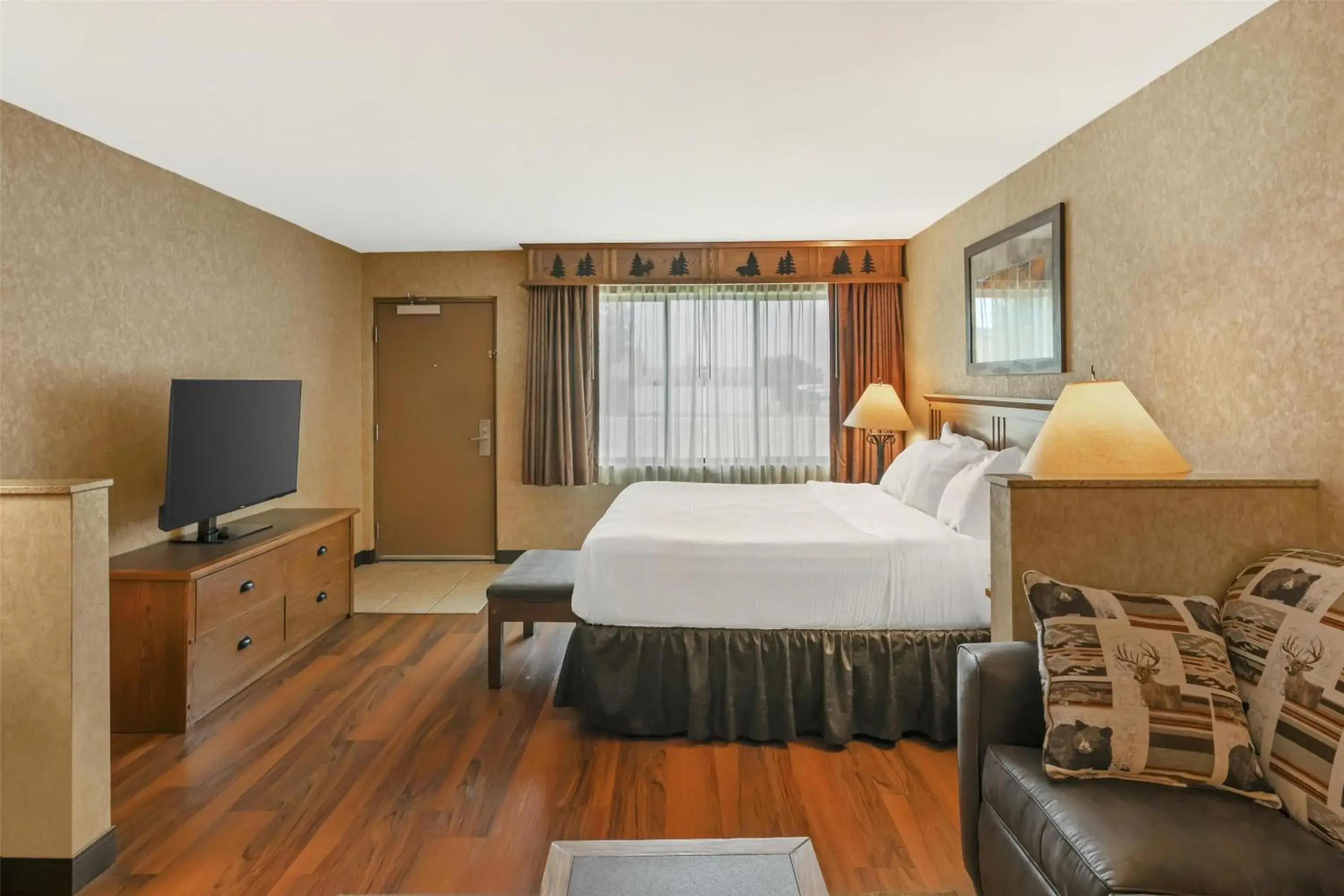 Bedroom, Bed in Best Western Plus Kelly Inn and Suites Bedroom, Bed in Best Western Plus Kelly Inn and Suites