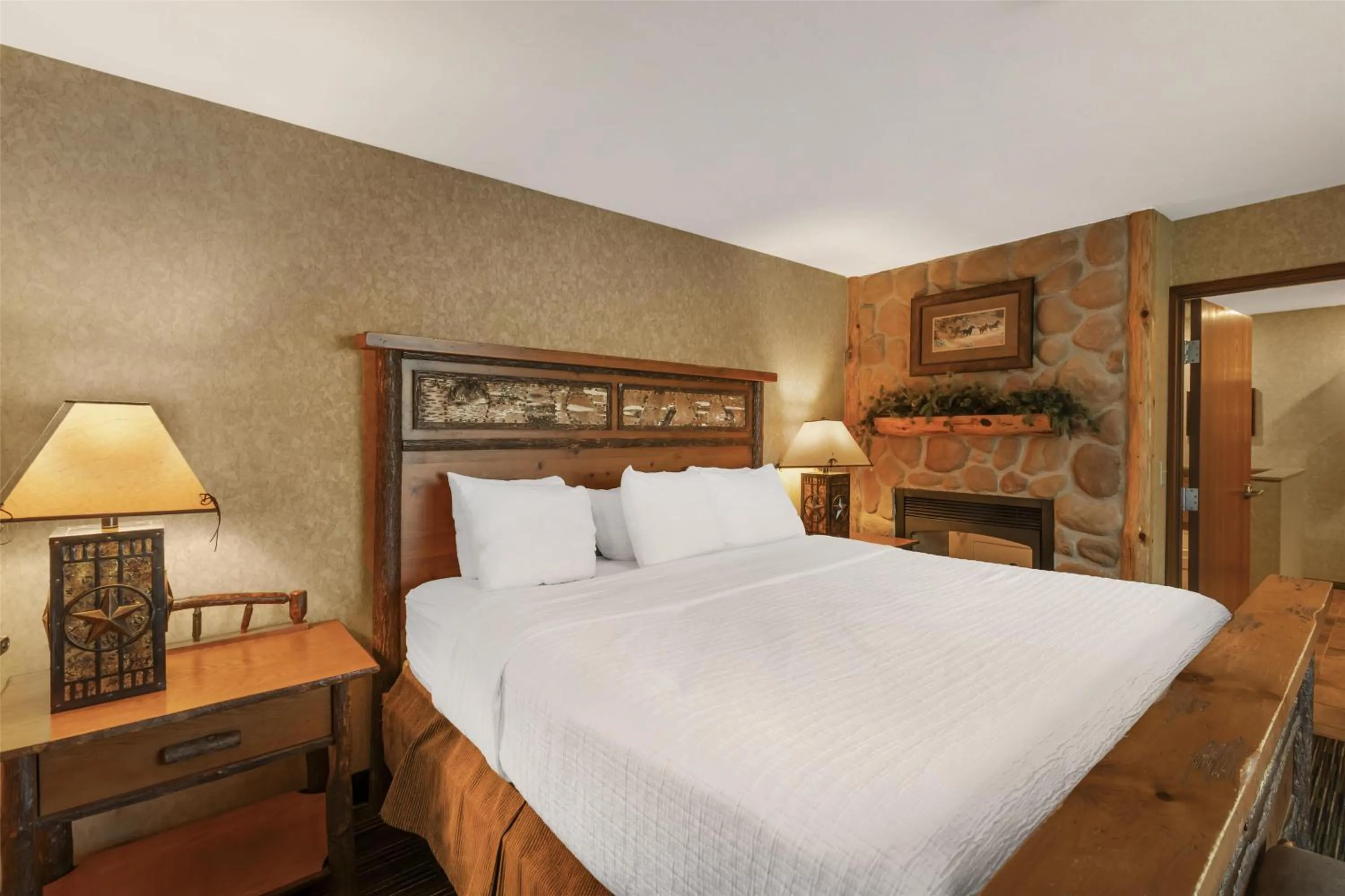 Bedroom, Bed in Best Western Plus Kelly Inn and Suites