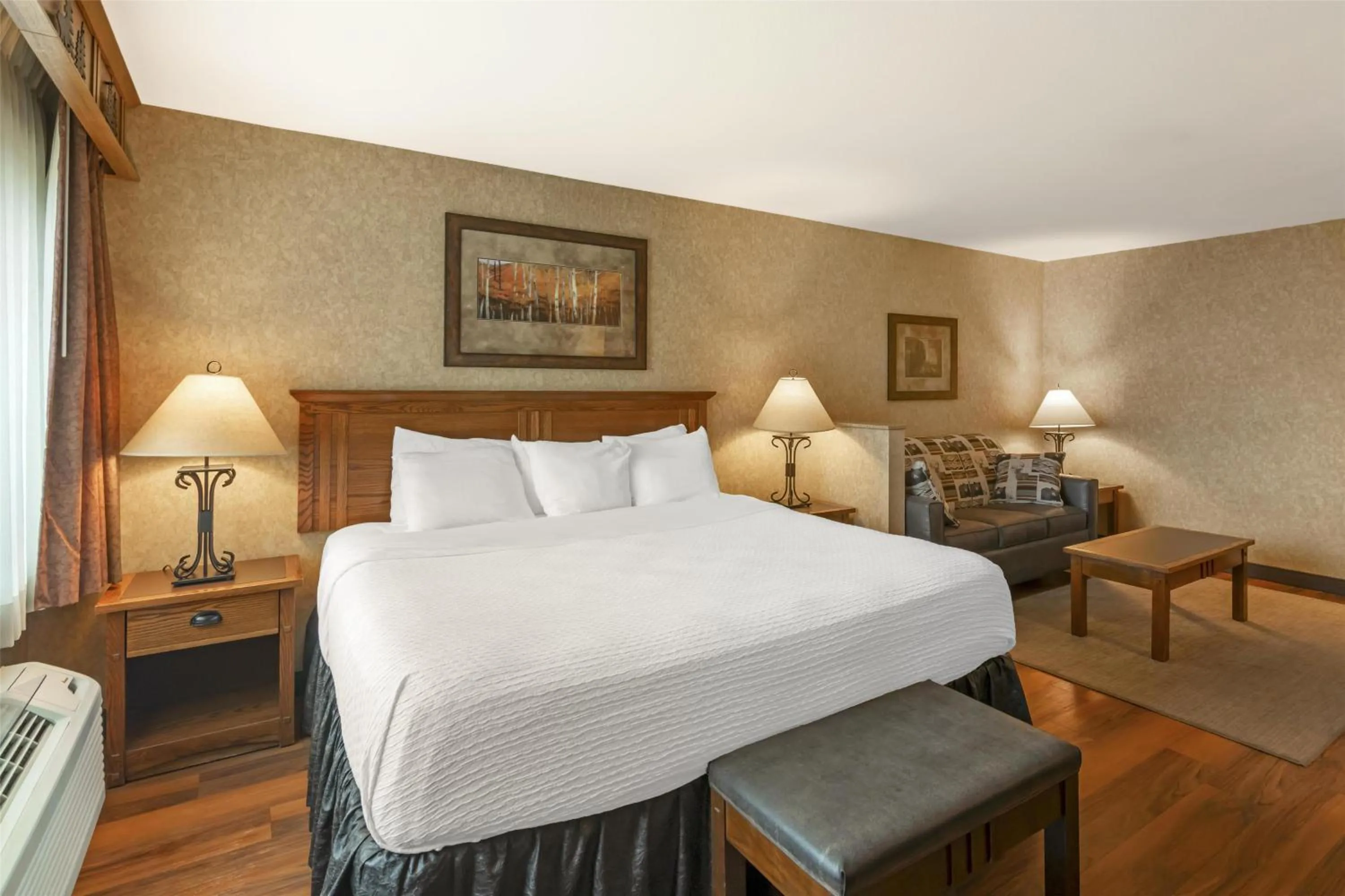 Bedroom, Bed in Best Western Plus Kelly Inn and Suites