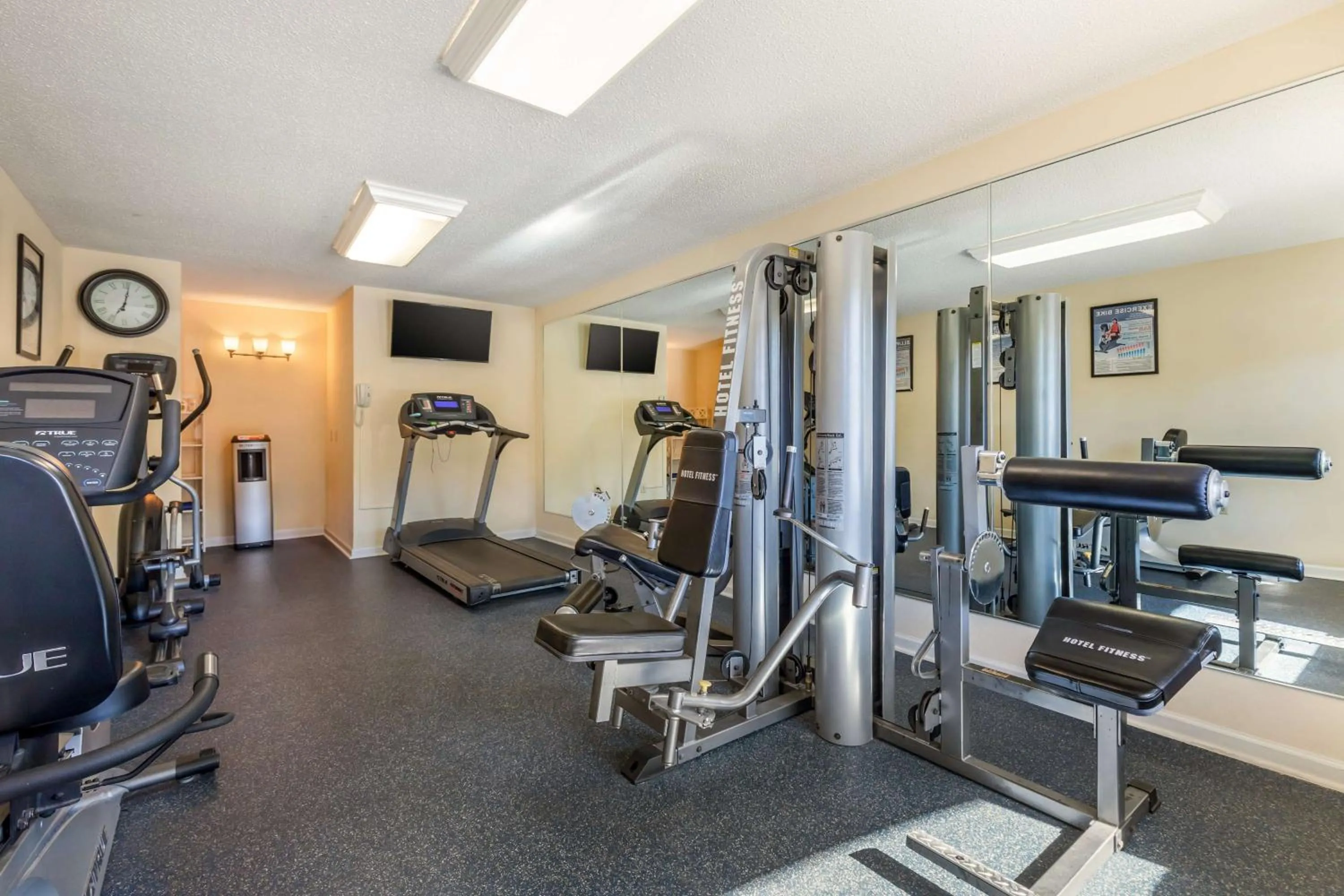Fitness centre/facilities in Best Western PLUS Santee Inn
