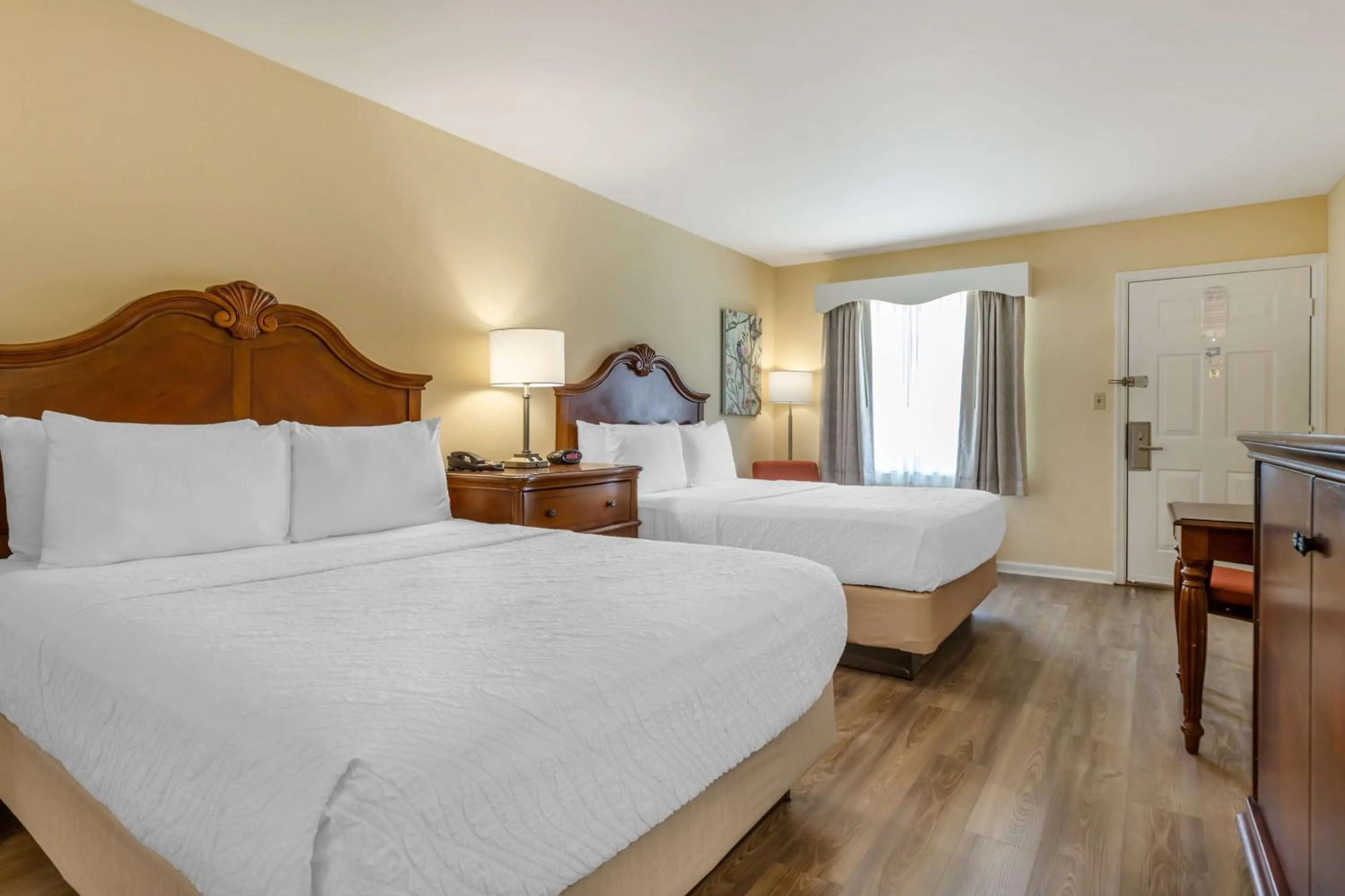 Bedroom, Bed in Best Western PLUS Santee Inn