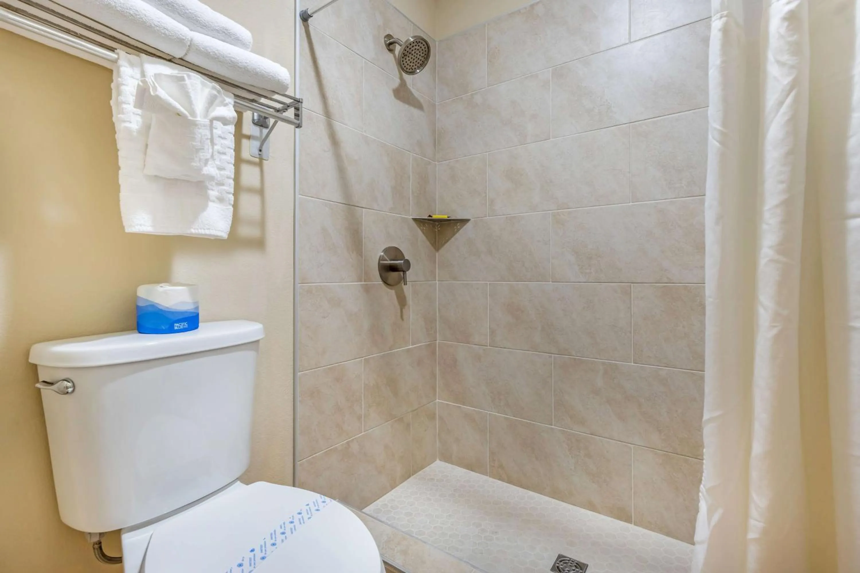 Bathroom in Best Western PLUS Santee Inn