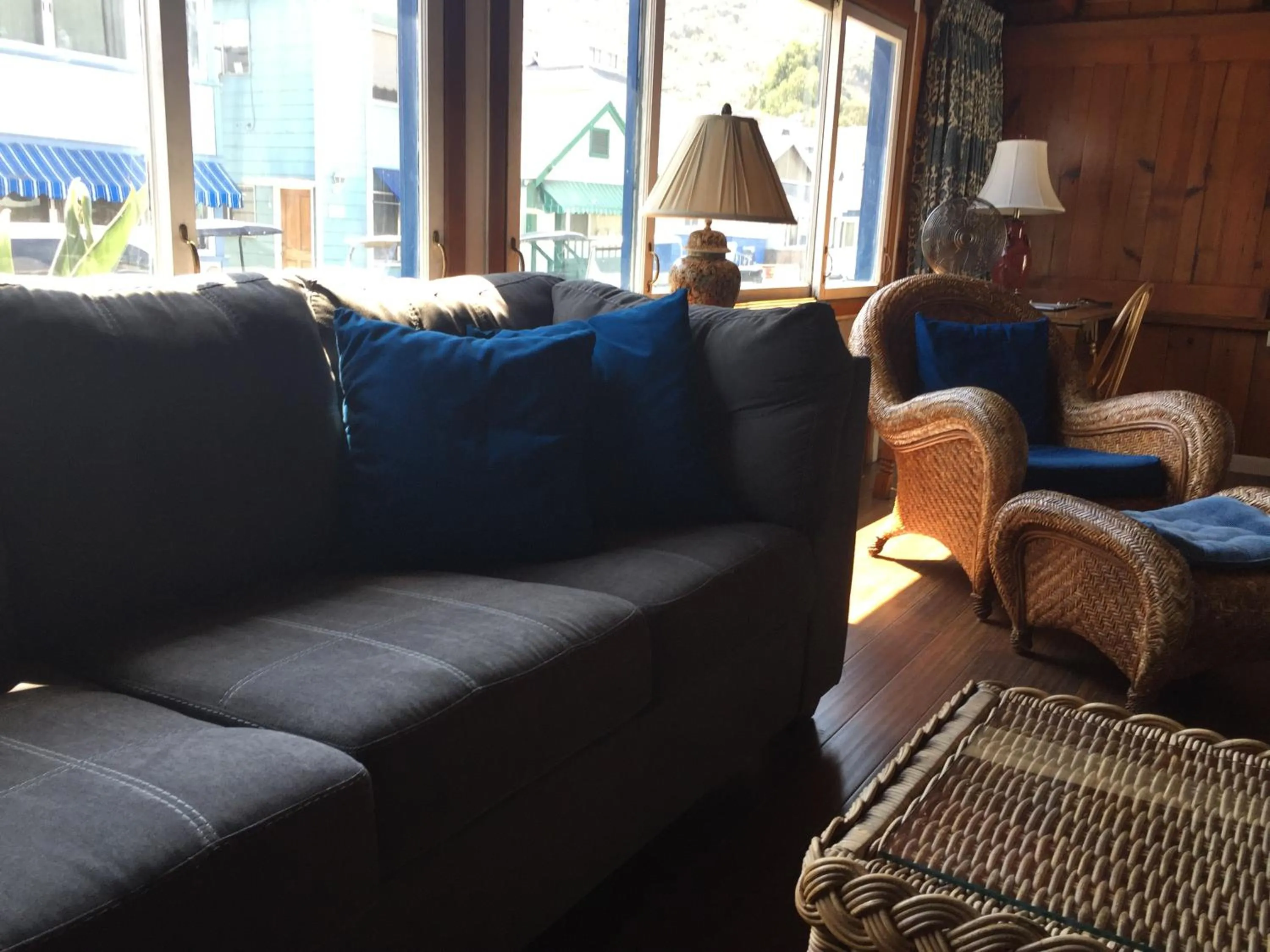 Living room in Catalina Island Seacrest Inn