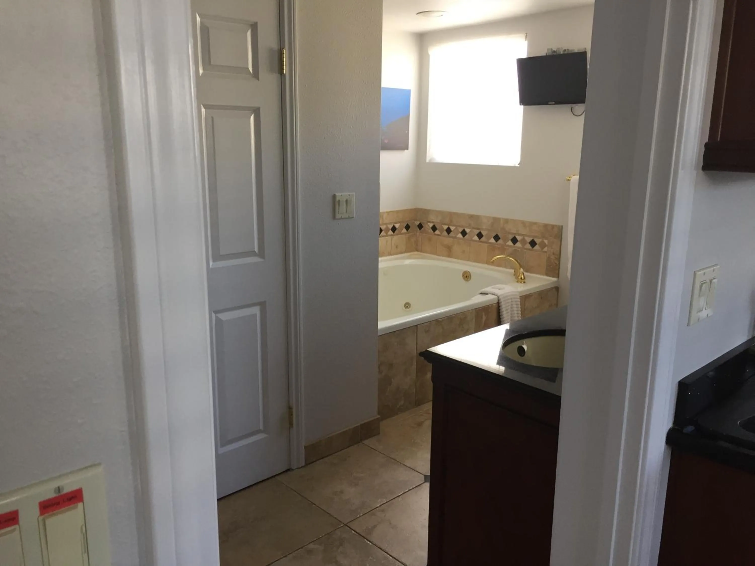 Bathroom in Catalina Island Seacrest Inn