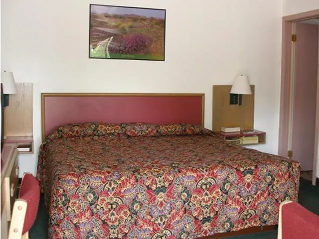 Knights Inn Center Valley