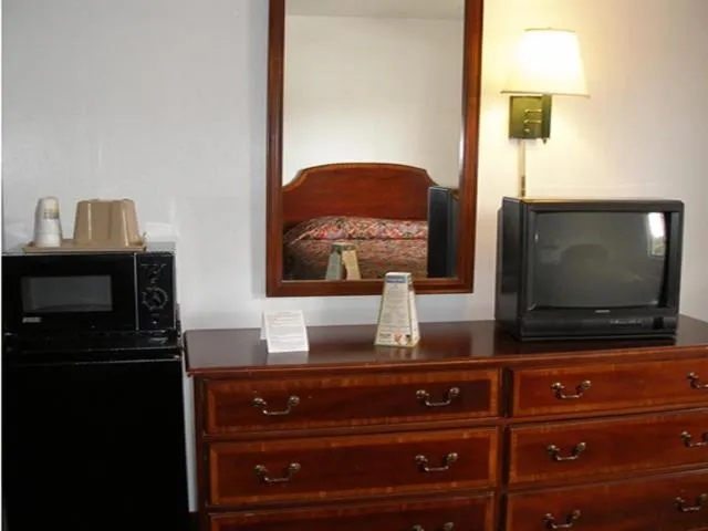 Knights Inn Center Valley