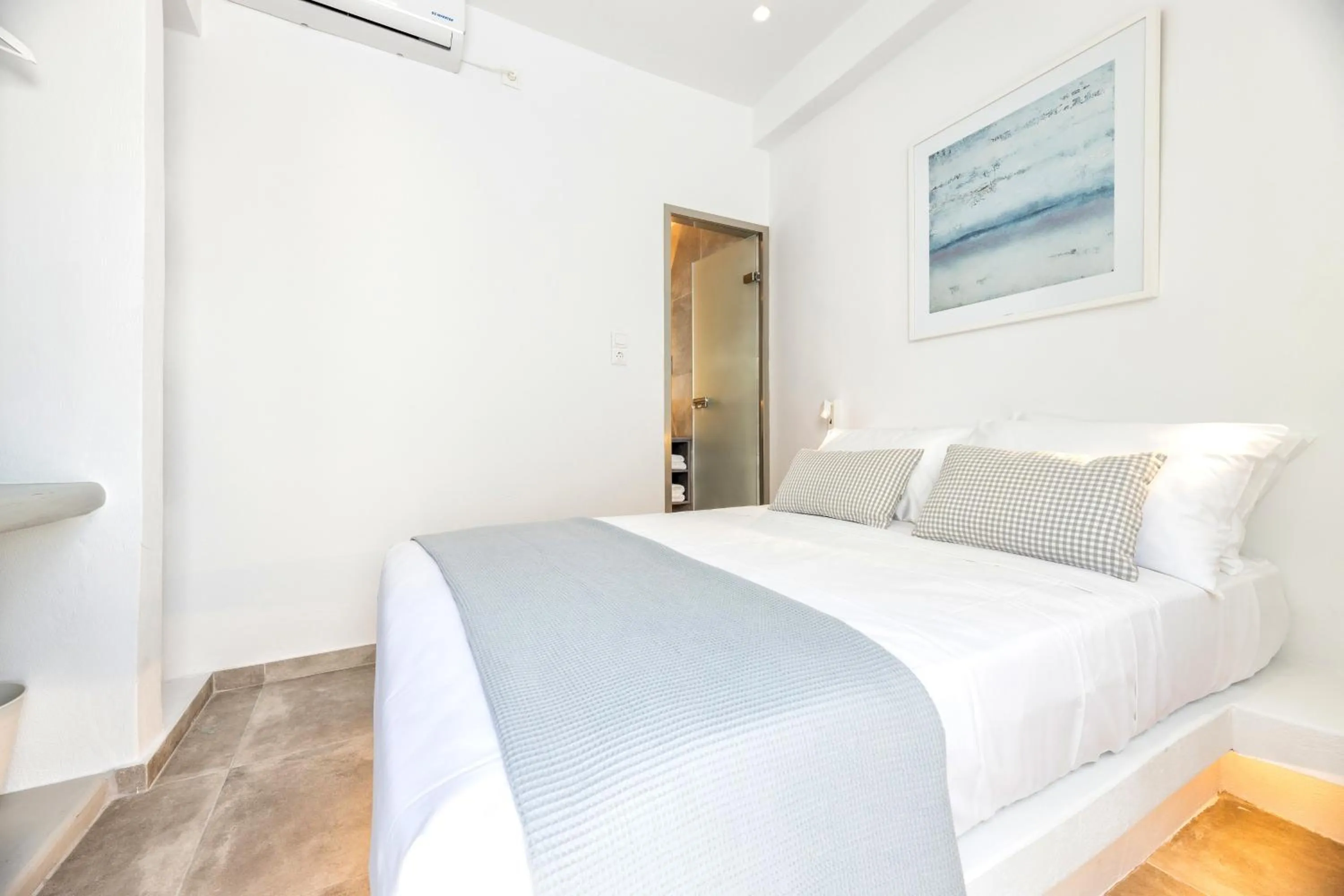 Bedroom, Bed in Pelican Paros