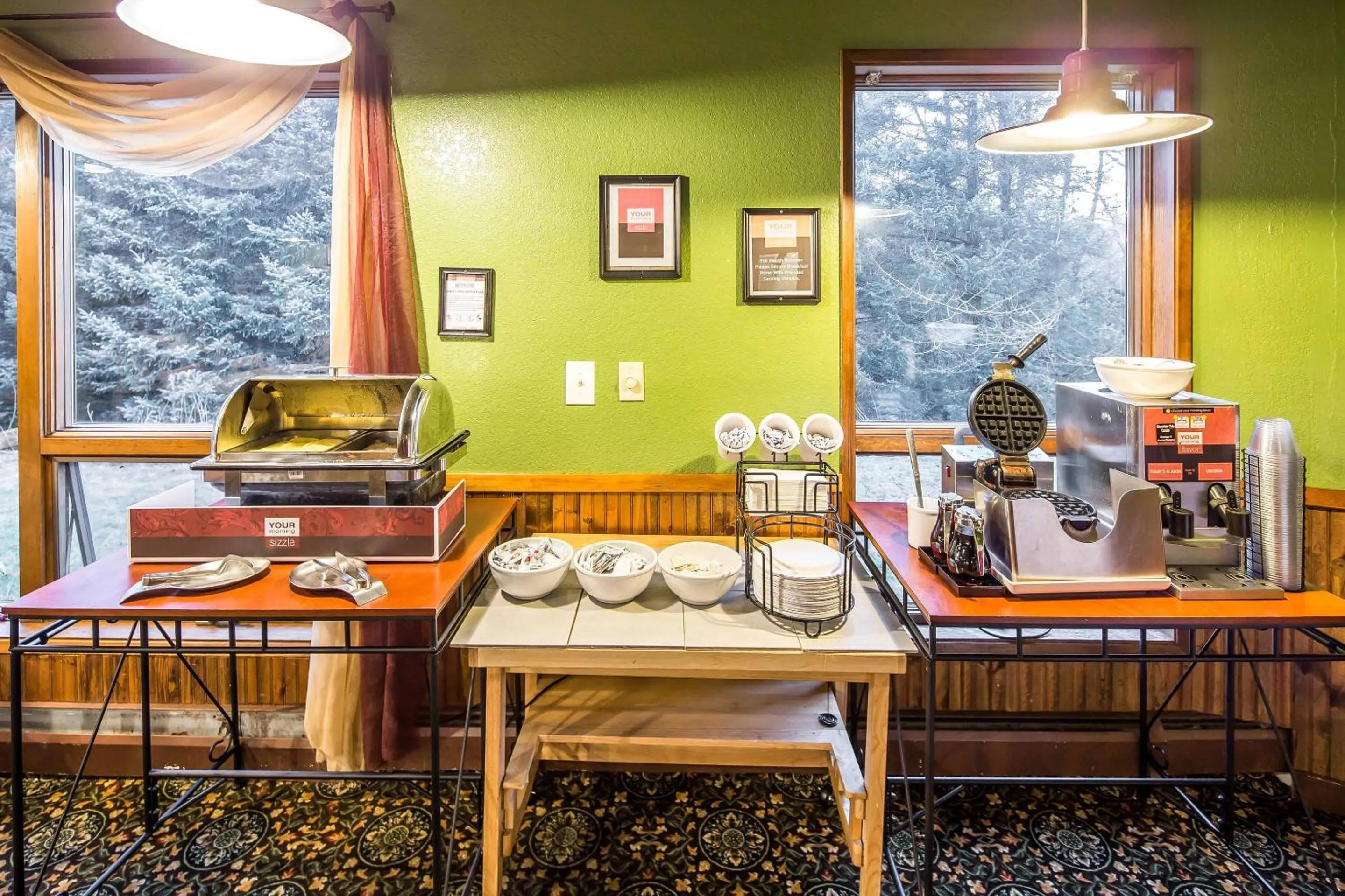 Breakfast in Quality Inn Kodiak