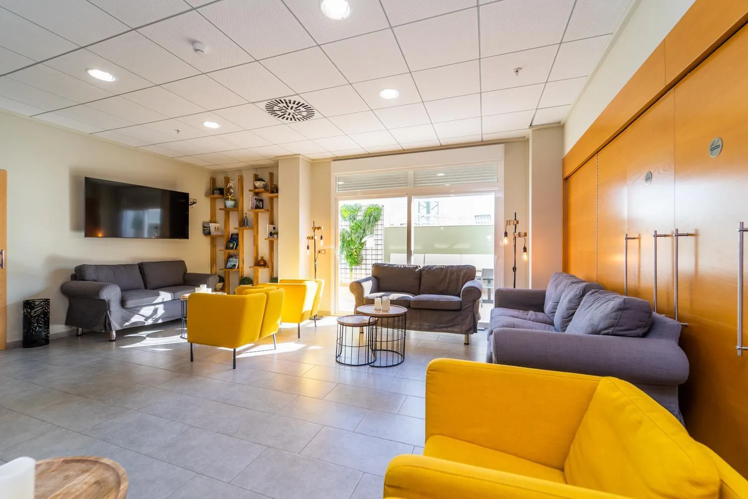 Communal lounge/ TV room in Vistamar Hotel Luxury Wellness By DLV -Adults Only-