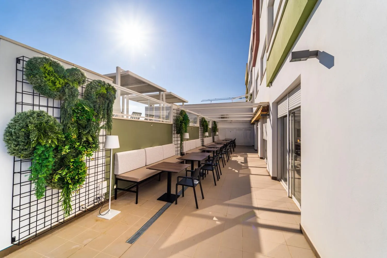 Communal lounge/ TV room in Vistamar Hotel Luxury Wellness By DLV -Adults Only-