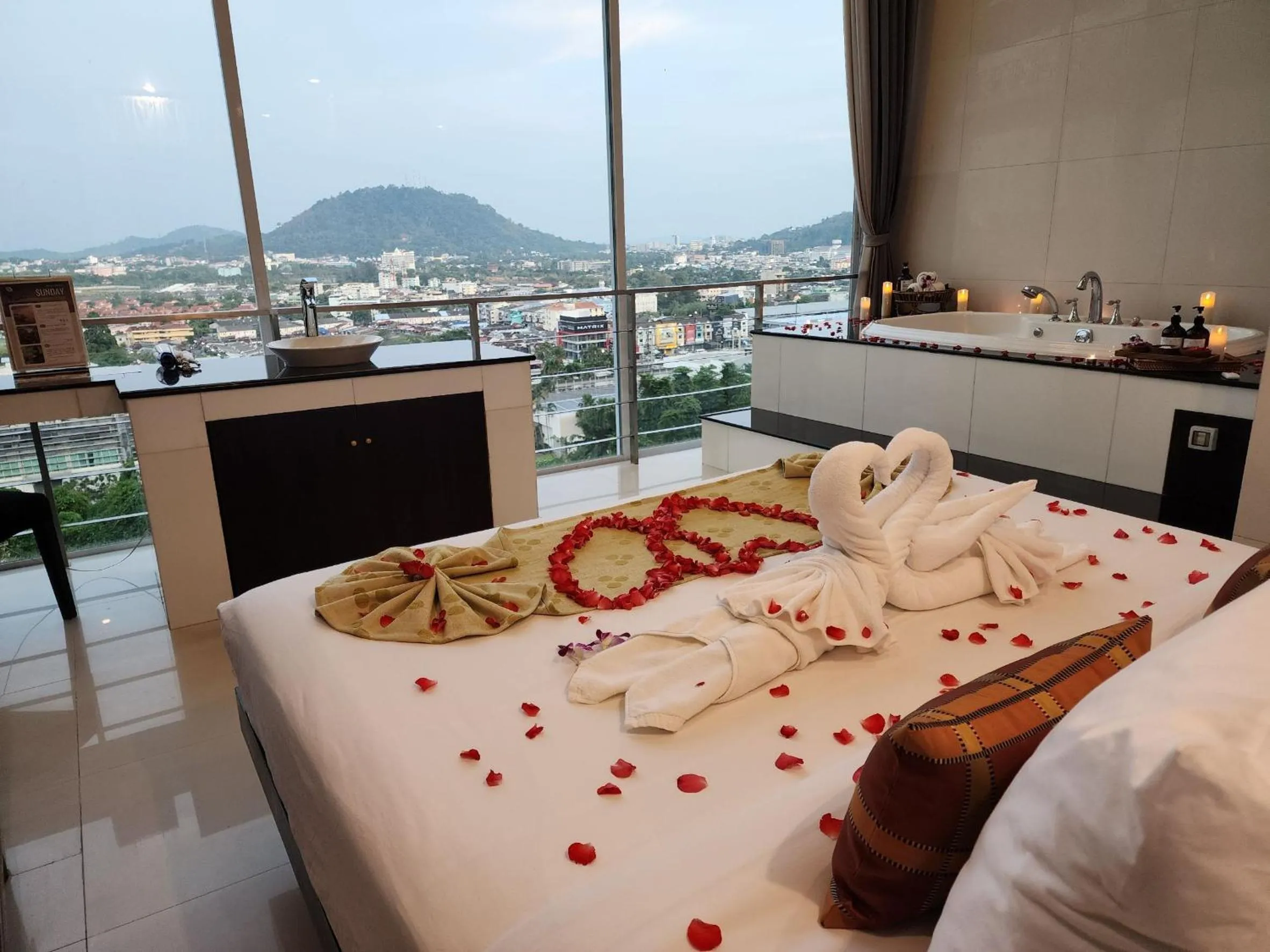 Bed in Hilltop Wellness Resort
