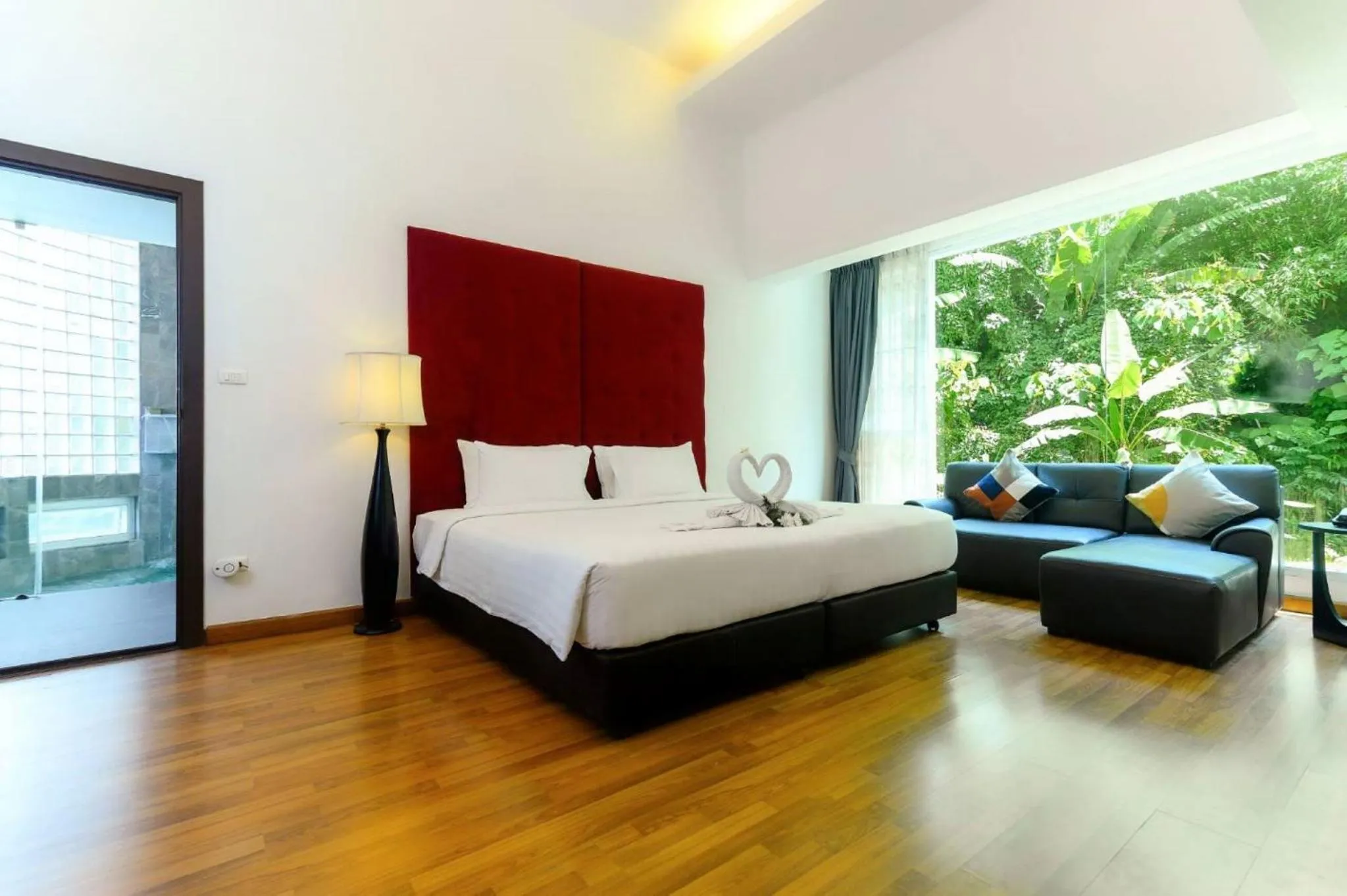 Bed in Hilltop Wellness Resort