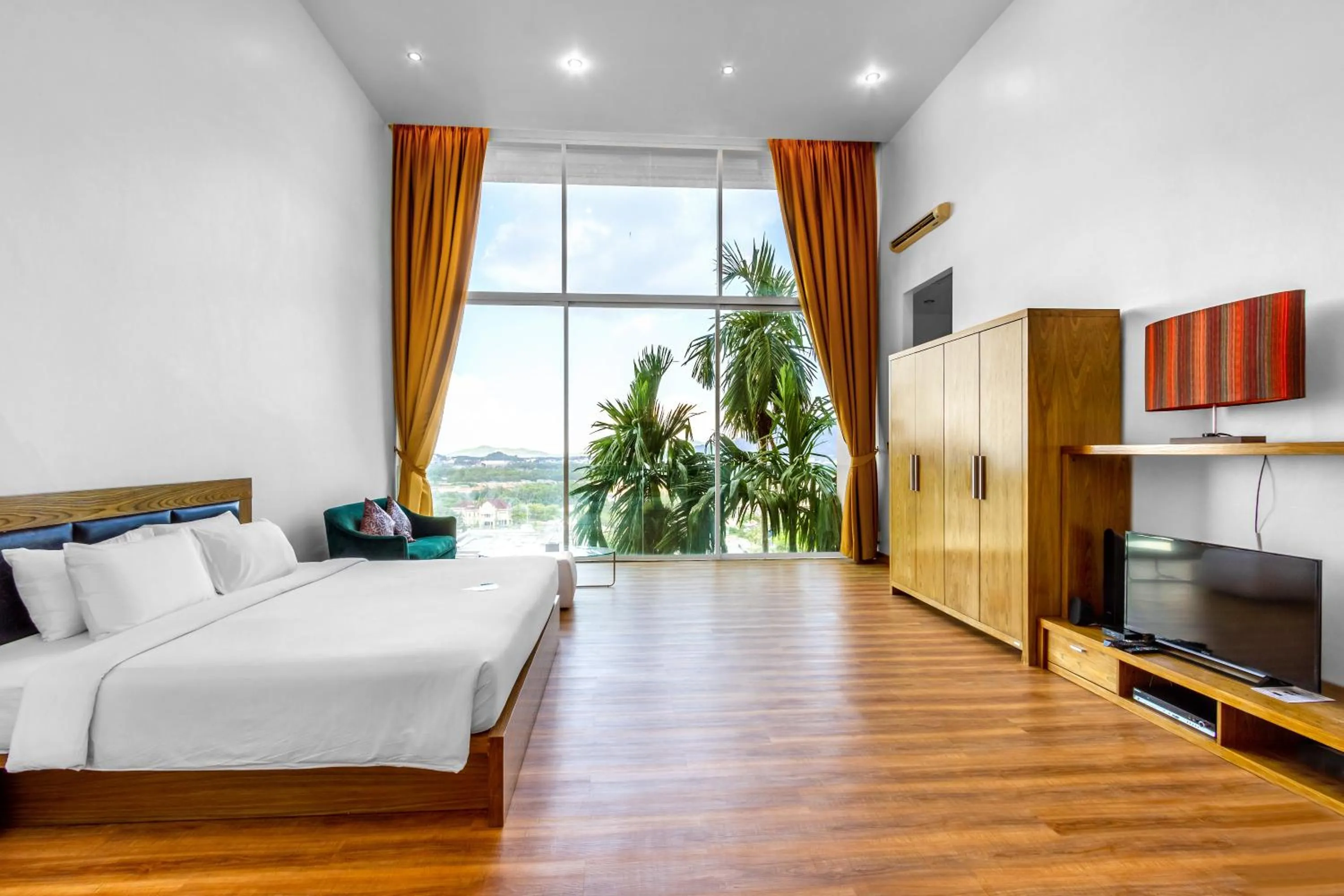Bed in Hilltop Wellness Resort